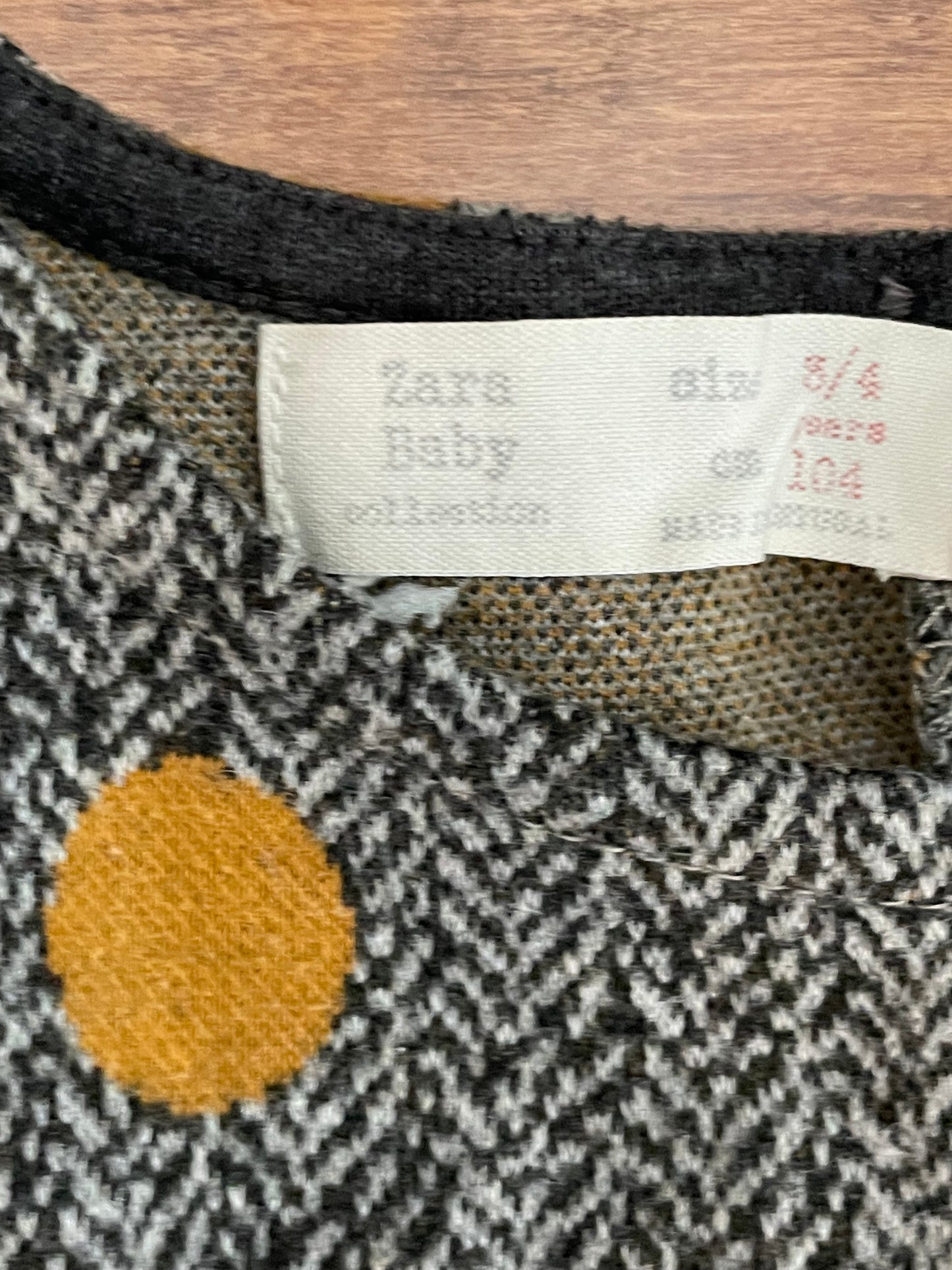 #199 Girls Zara black god polka dot dress size 3-4 GUC