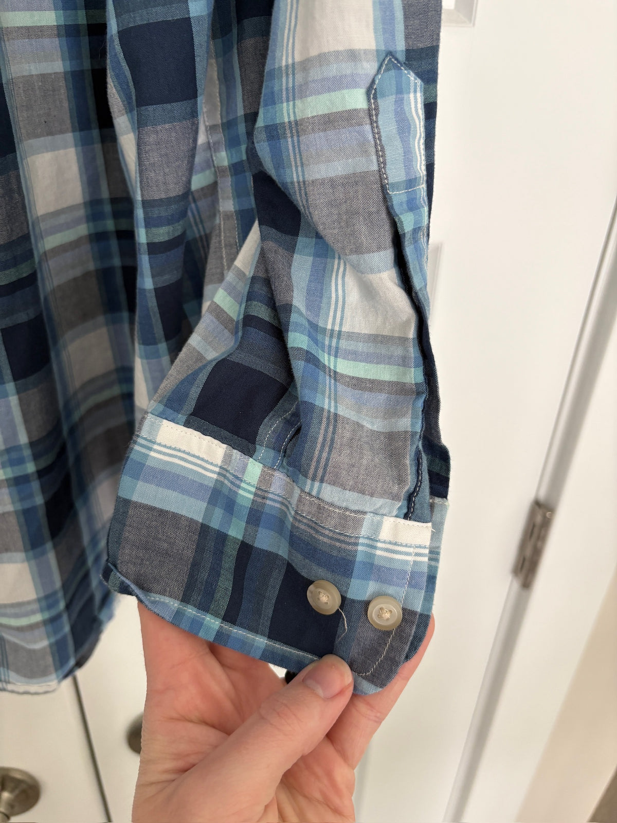 Seller #105 - Medium Men's Casuals by Roundtree and York Blue Plaid Shirt VGUC