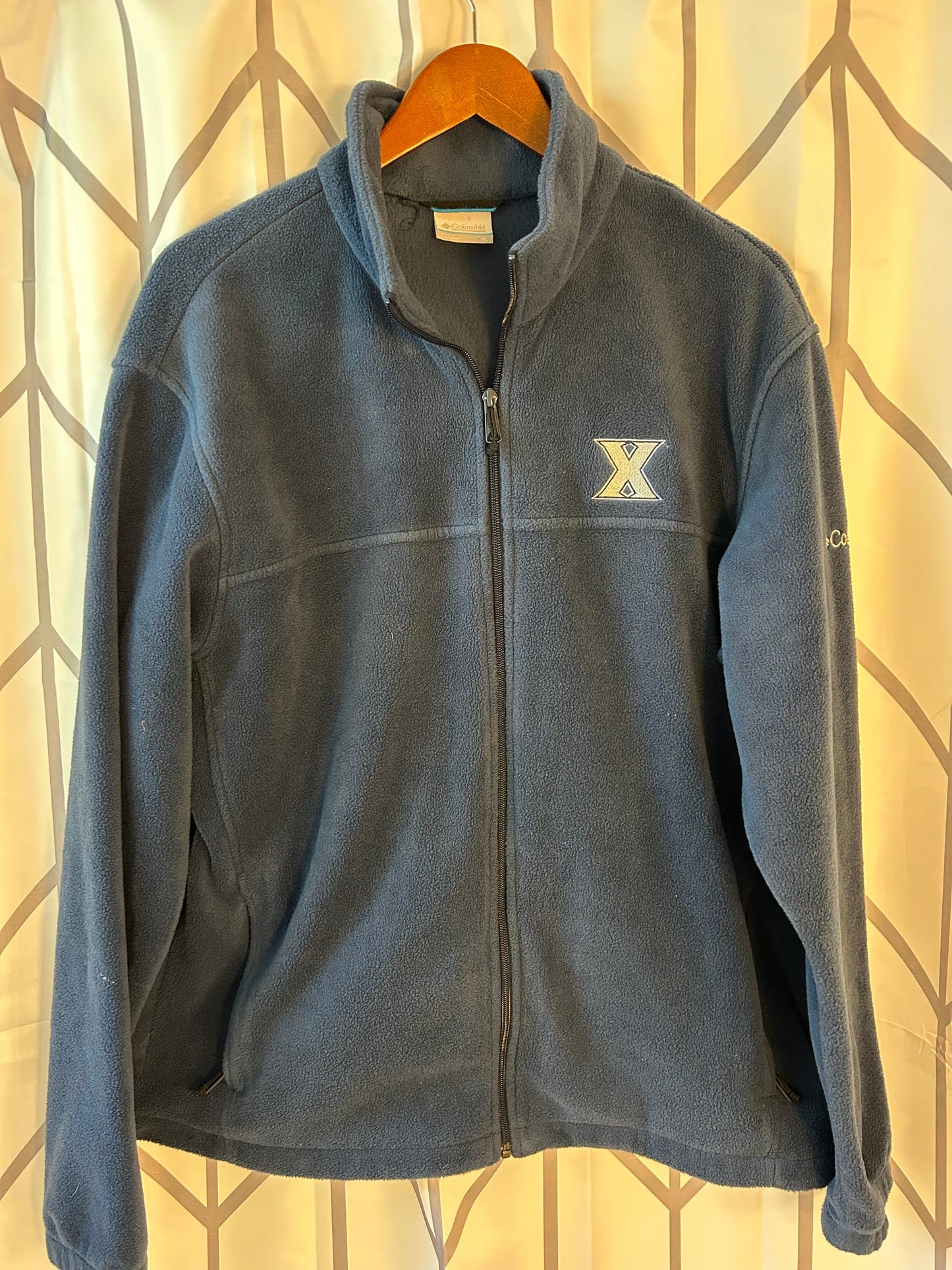 Reduced! Seller #18 Xavier XU Columbia fleece adult XL