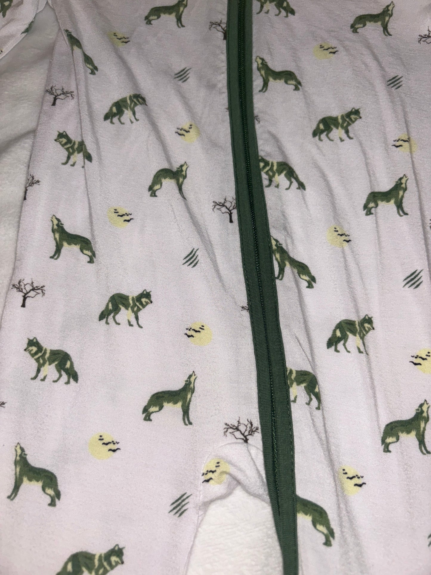#84 *REDUCED* Bubble Baby Bamboo Zippy 6-12m- Wolf