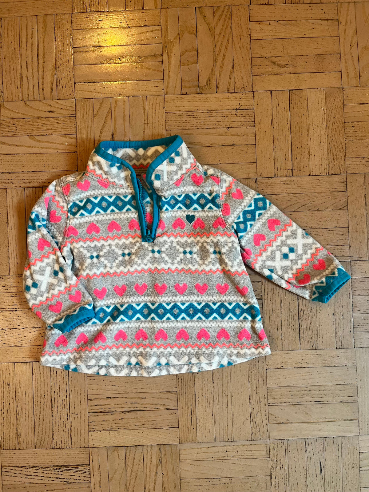#195 Oshkosh 9 month girls sweatshirt