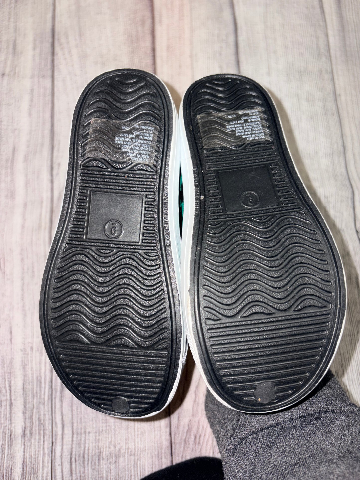 Seller 122 New Jumping Bean slip on shoes size 9 boys