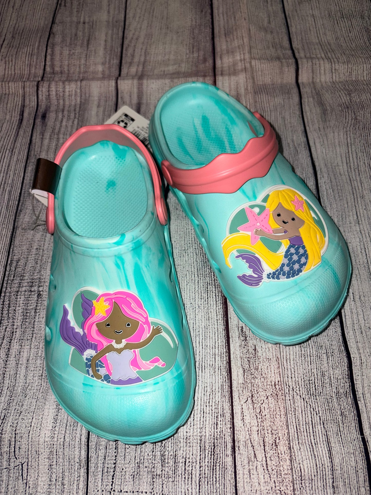Seller 122 New Members Mark 13 Girls Clogs