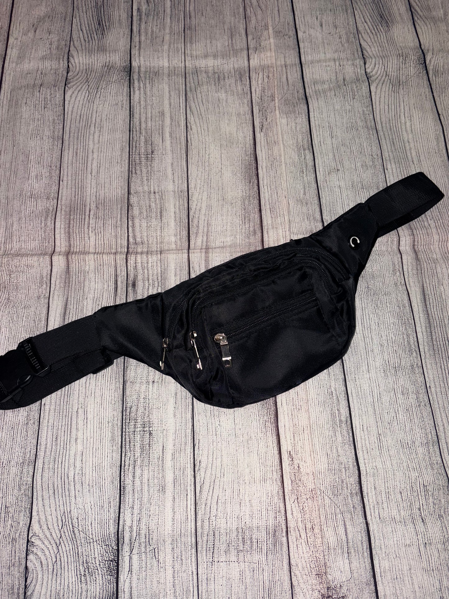Seller 122 No brand belt bag