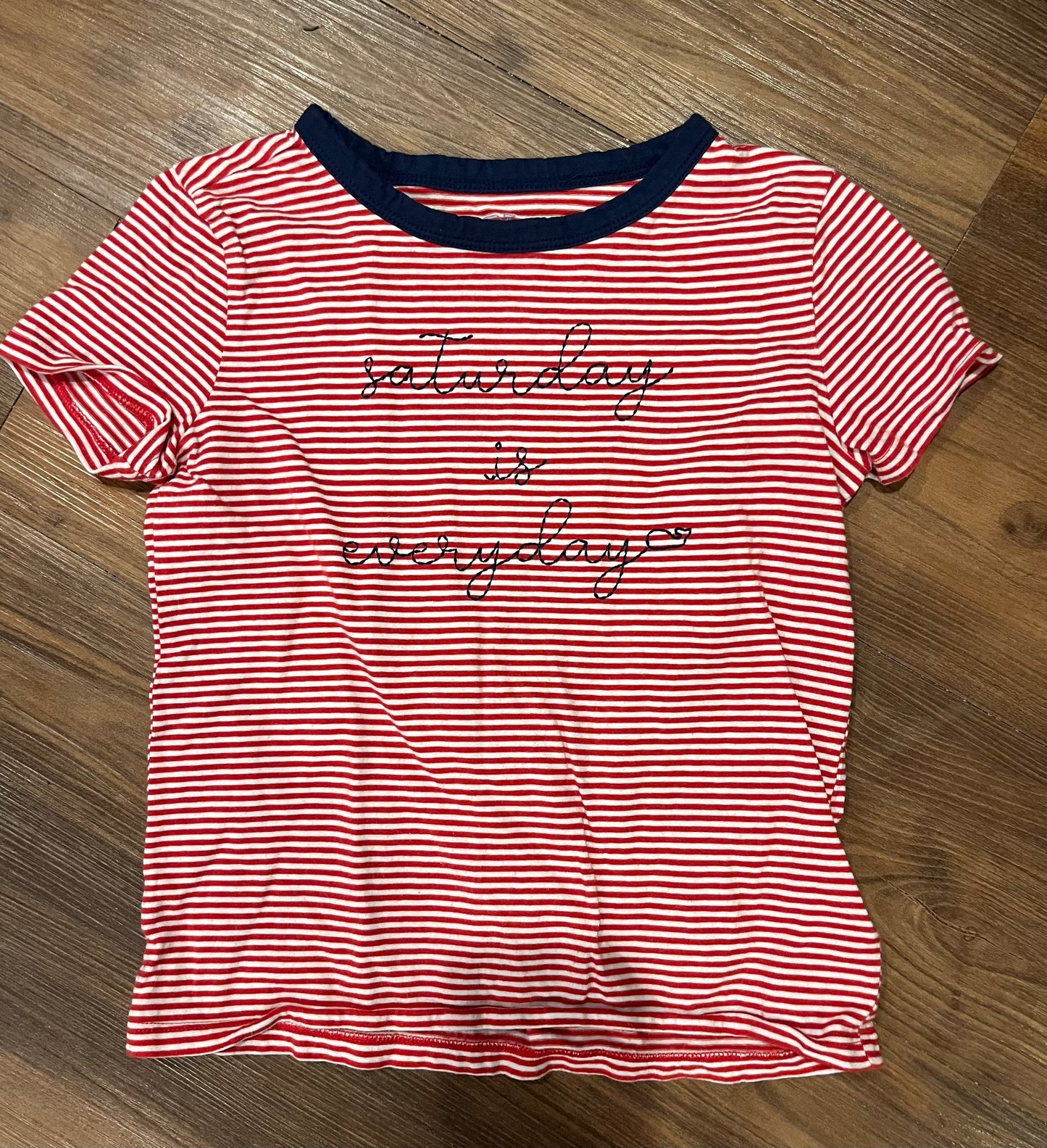 #7 Vineyard Vines Everyday is Saturday Red Striped Tee 5