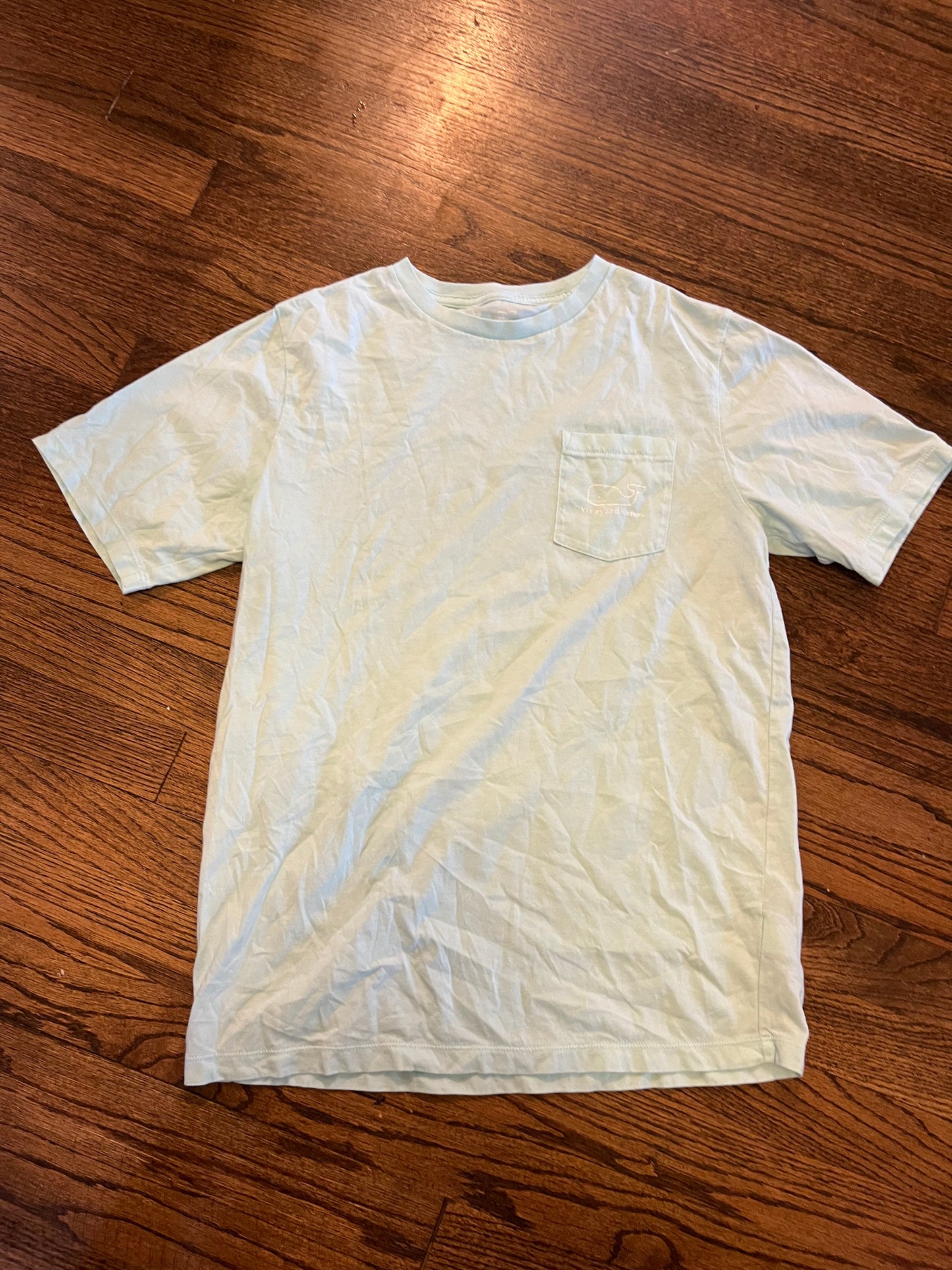 #7 Vineyard Vines Whale Tee XL (18)