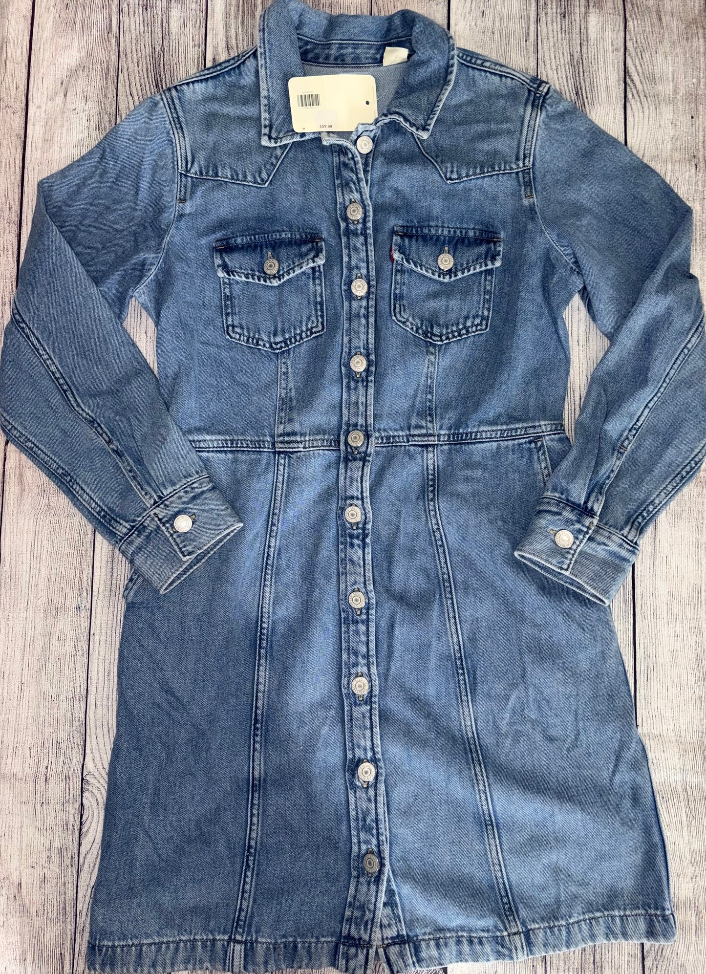 Seller 122 New Levi’s Women’s Jean Dress size Medium
