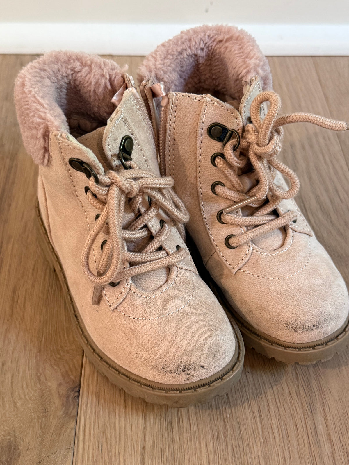 #21 • Girls • Old Navy • 8 • VGUC
