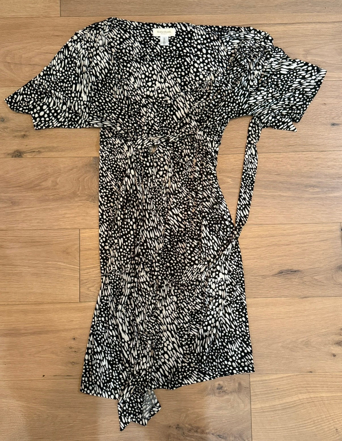 #21 • Maternity • Motherhood Maternity • XL • EUC