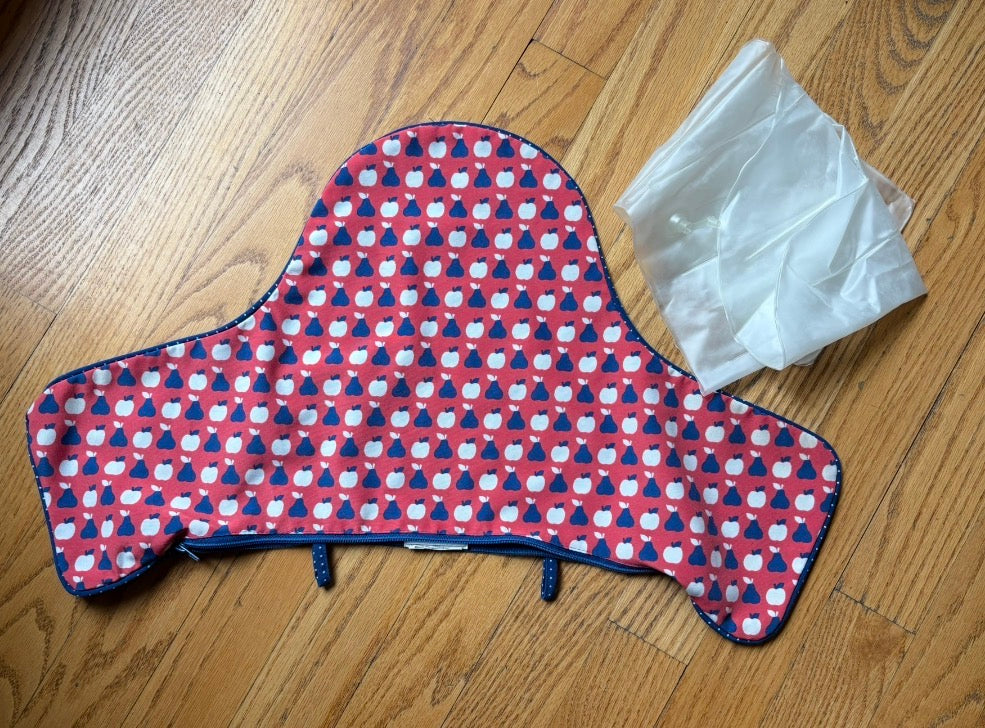 #22 Ikea Antilop seat cushion and apple print cover (2 of 2)