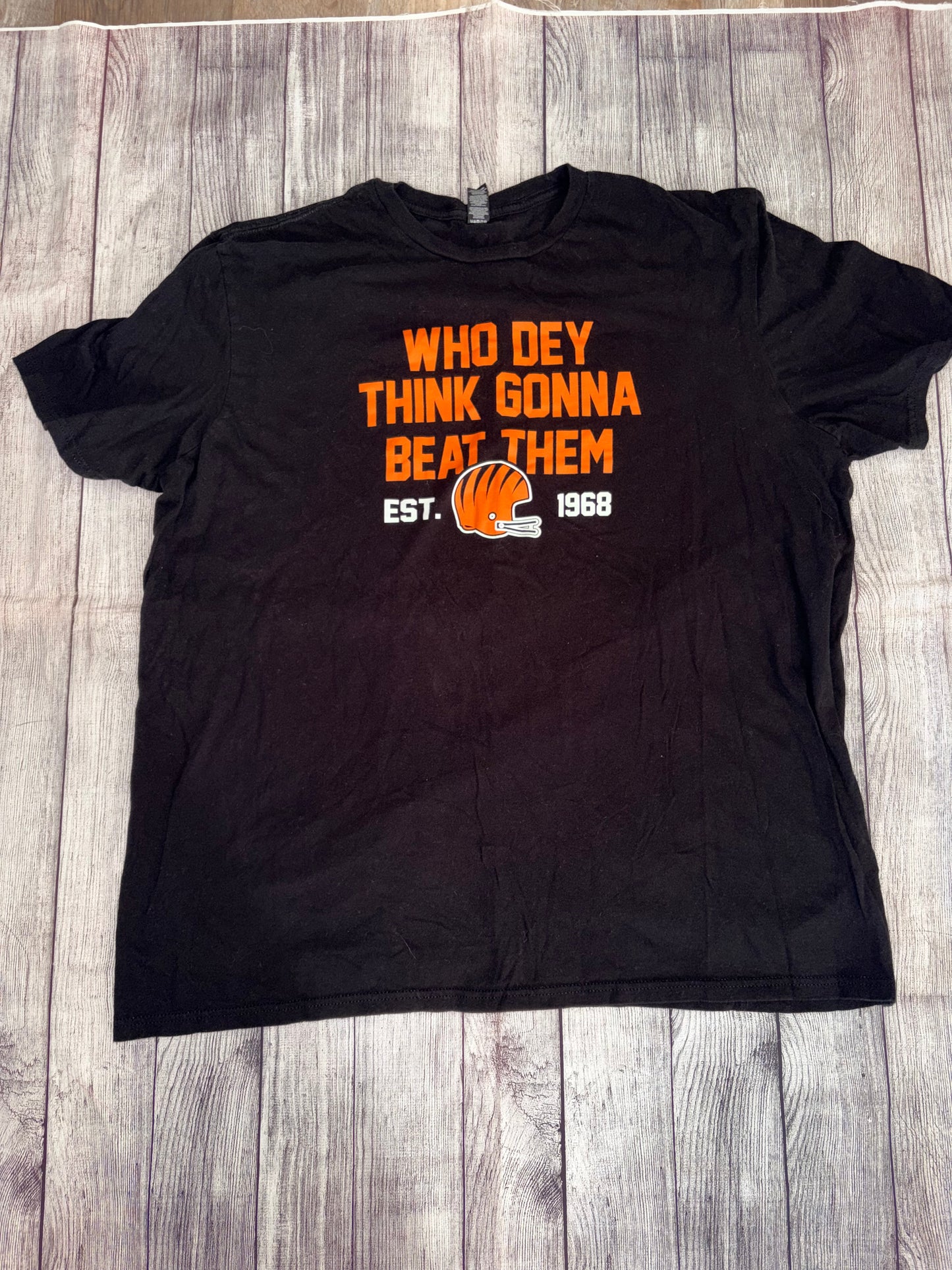 Seller 122 District Bengals 3XL Men’s Tee