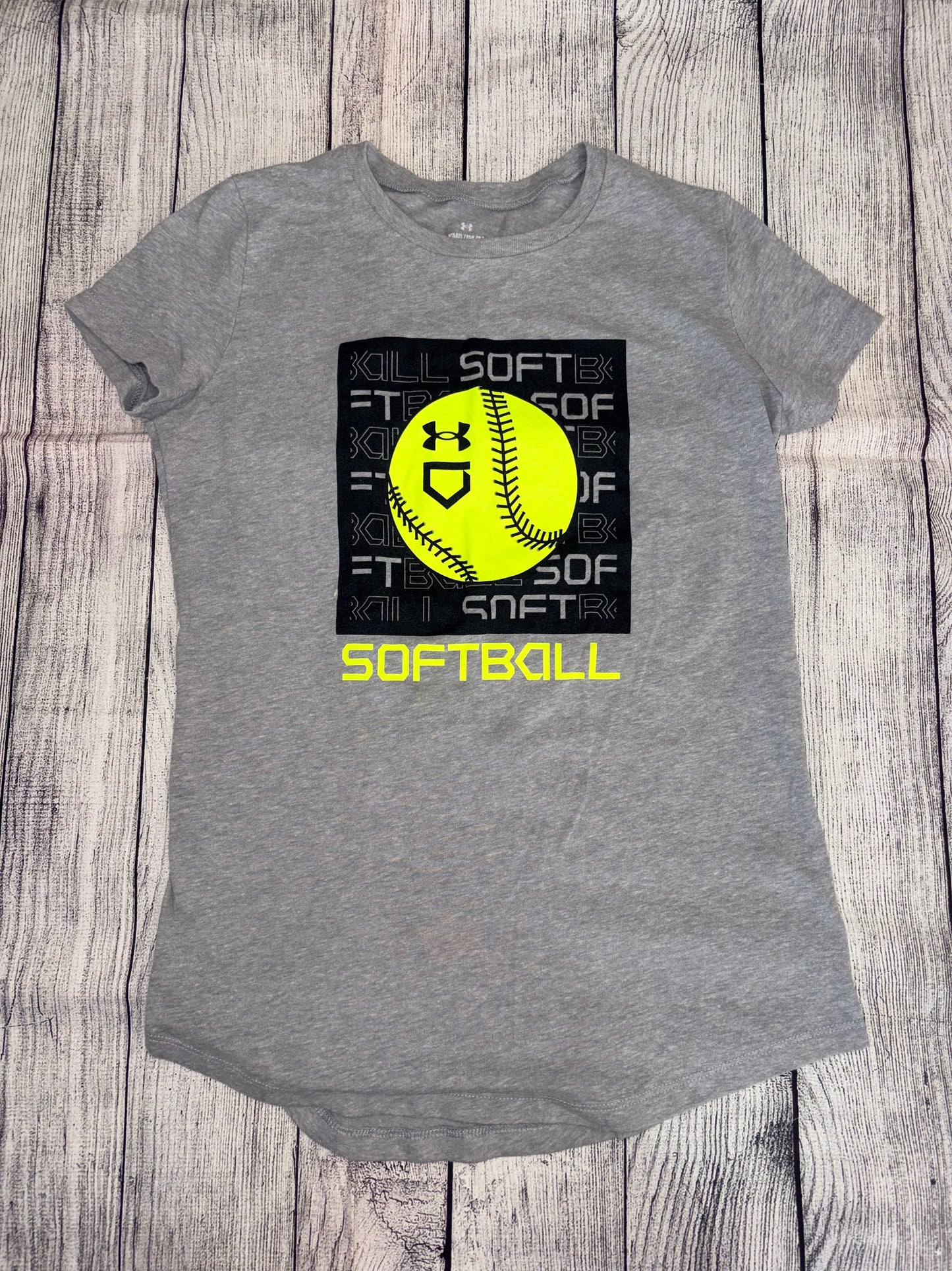 Seller 122 Under Armour Medium youth girls