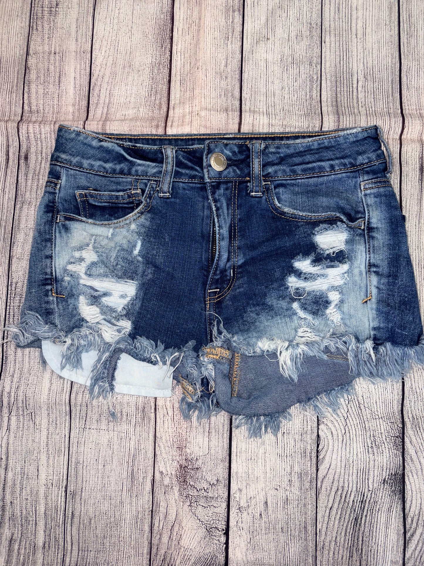 Seller 122 American Eagle size 4 women’s Jean shorts