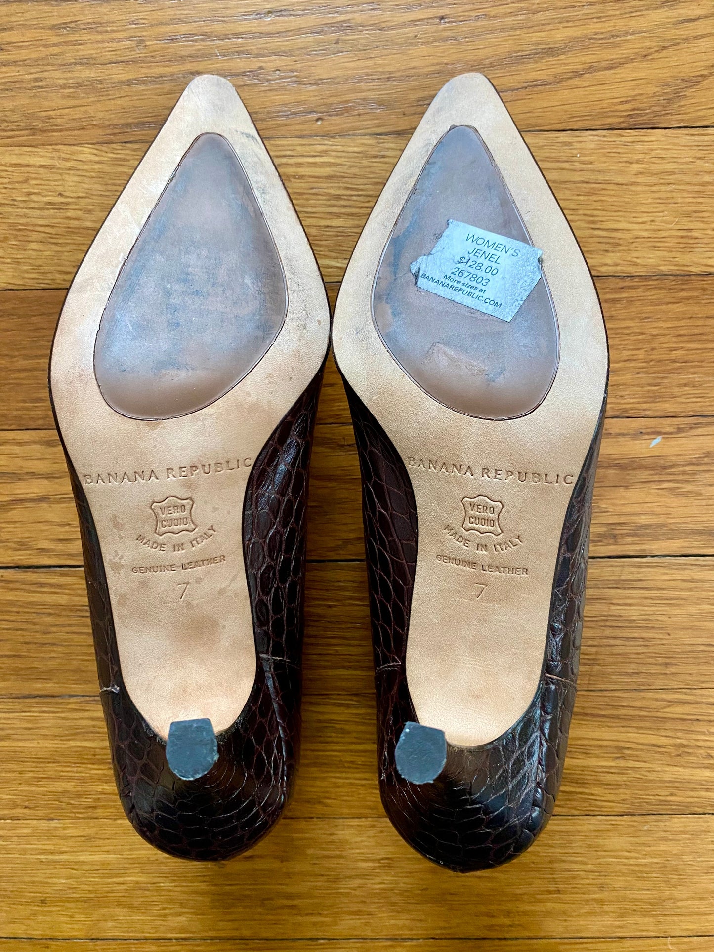 #193 - Banana Republic Leather croc brown heels, Women's Size 7