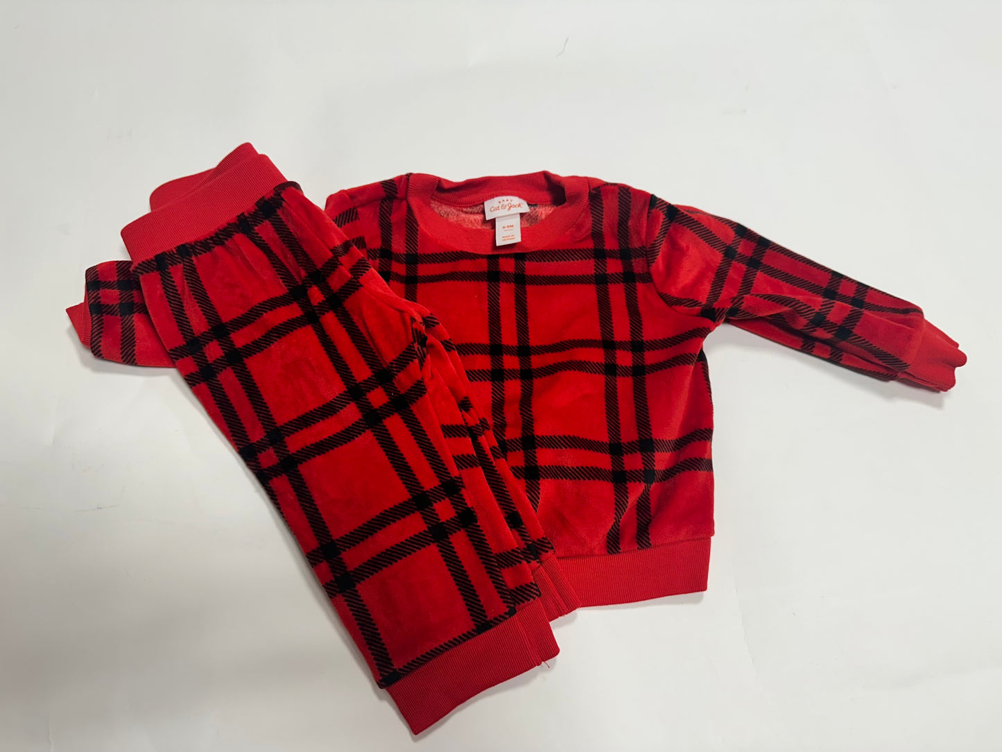 #87 Cat and Jack fleece outfit 6-9months,