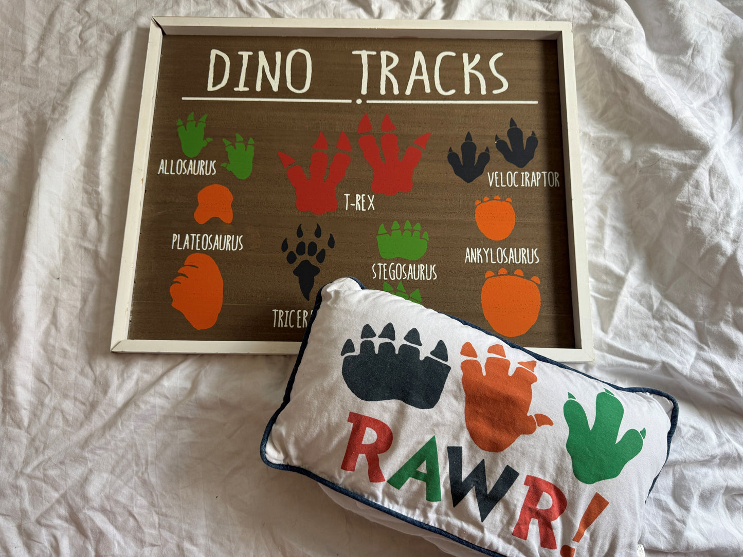 Seller #22 - Dino Decor - READ CAREFULLY - OUC