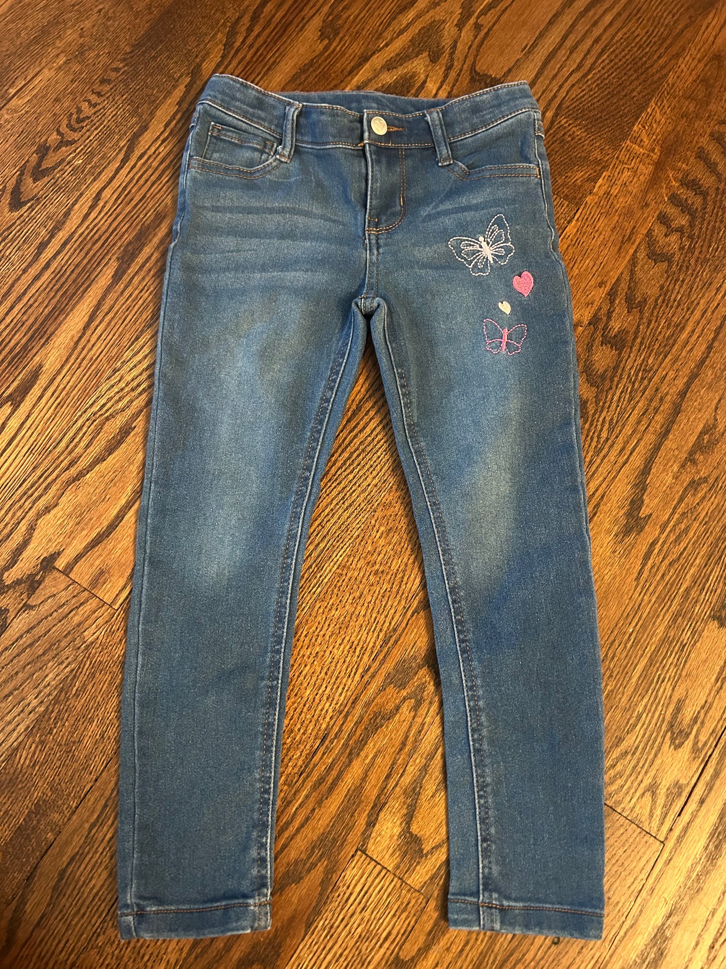 Seller 120, NWOT Girls Size 6 Jeans