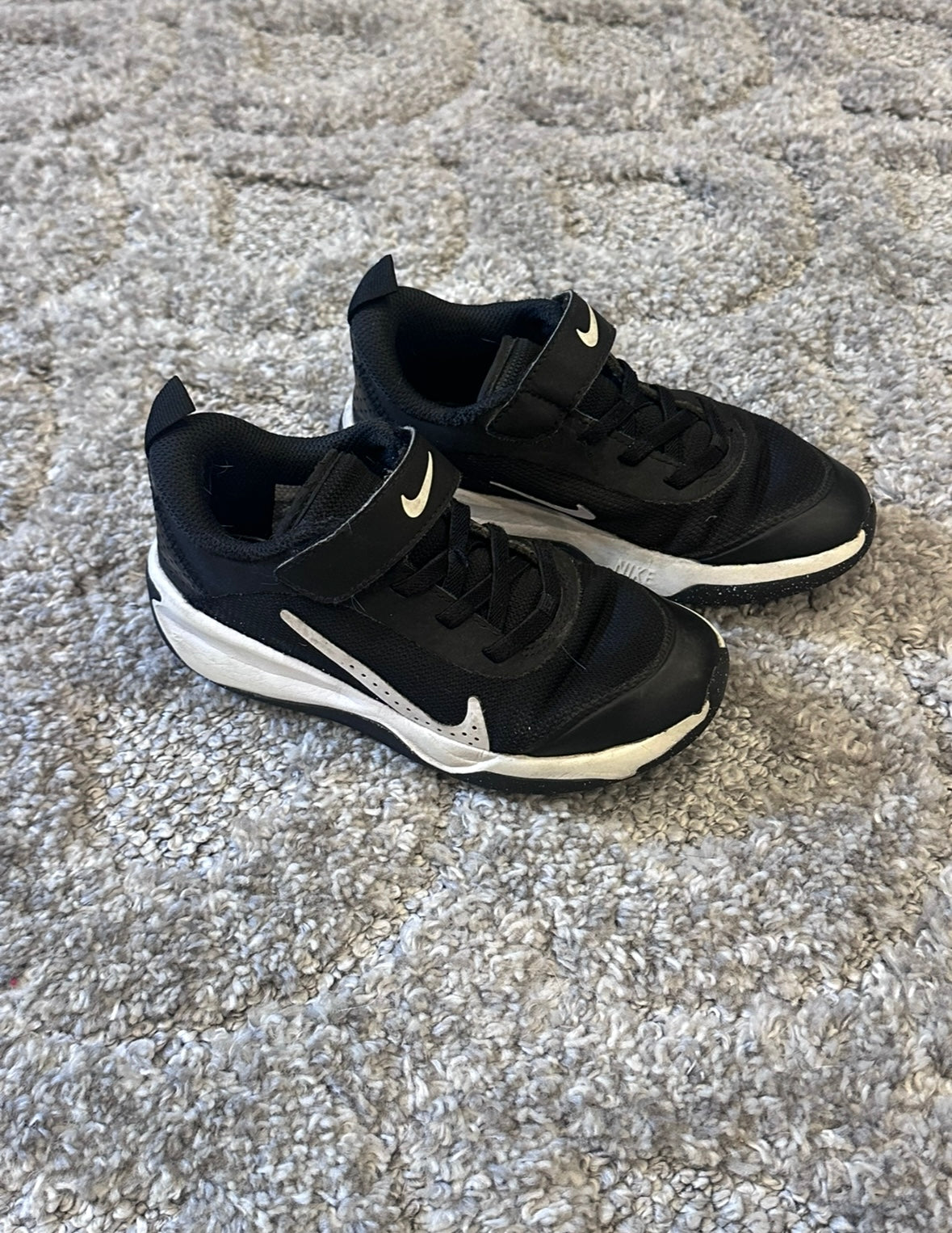#16 Nike Revolution - Little Kids 12