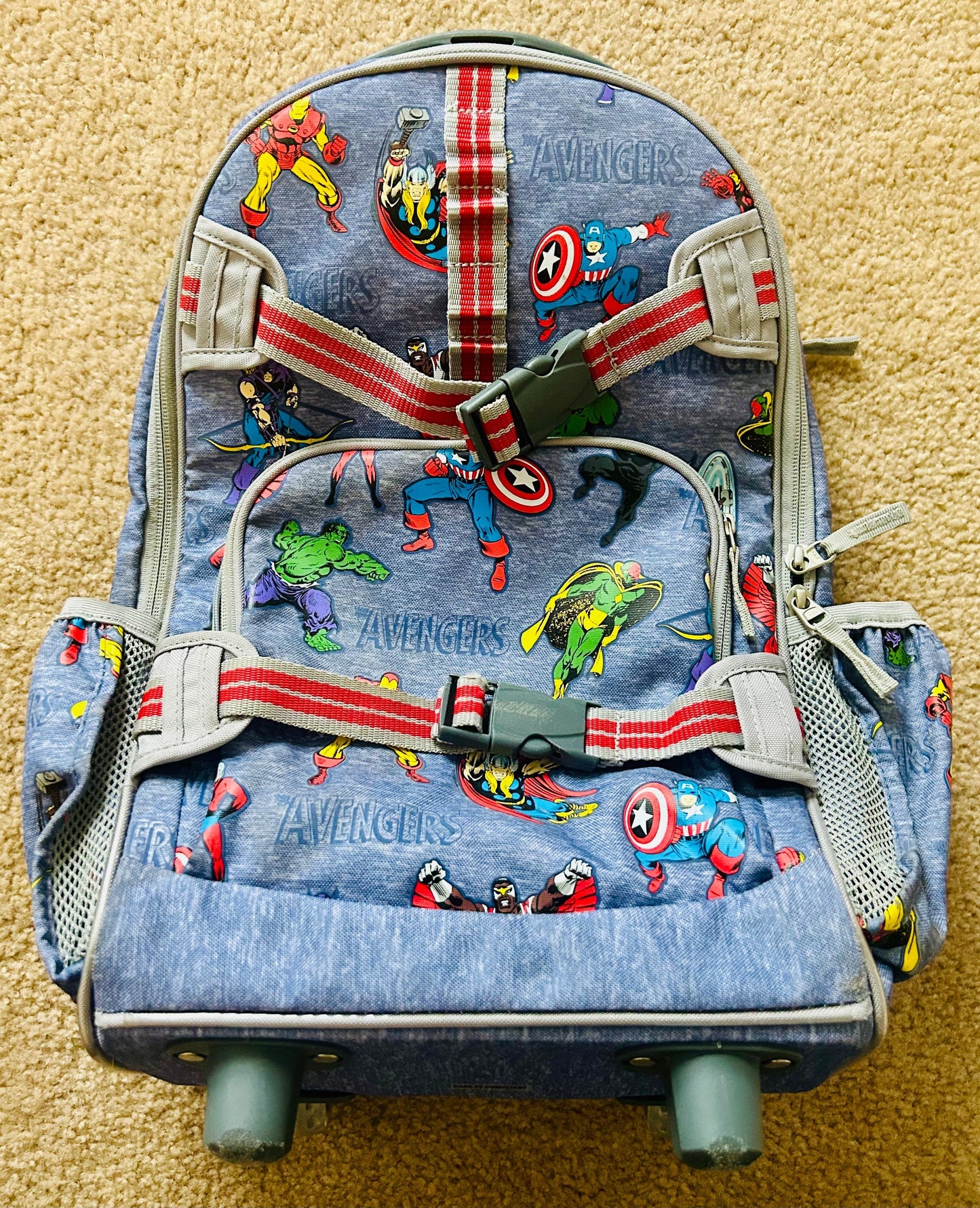 #15 PBK Marvel Avengers Glow In The Dark Rolling Backpack