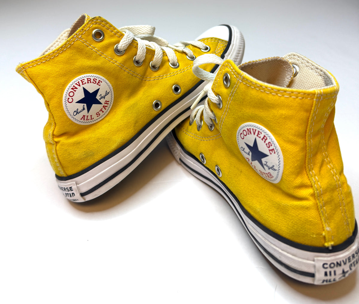 155 Yellow Converse High Tops Size youth 2 VGUC
