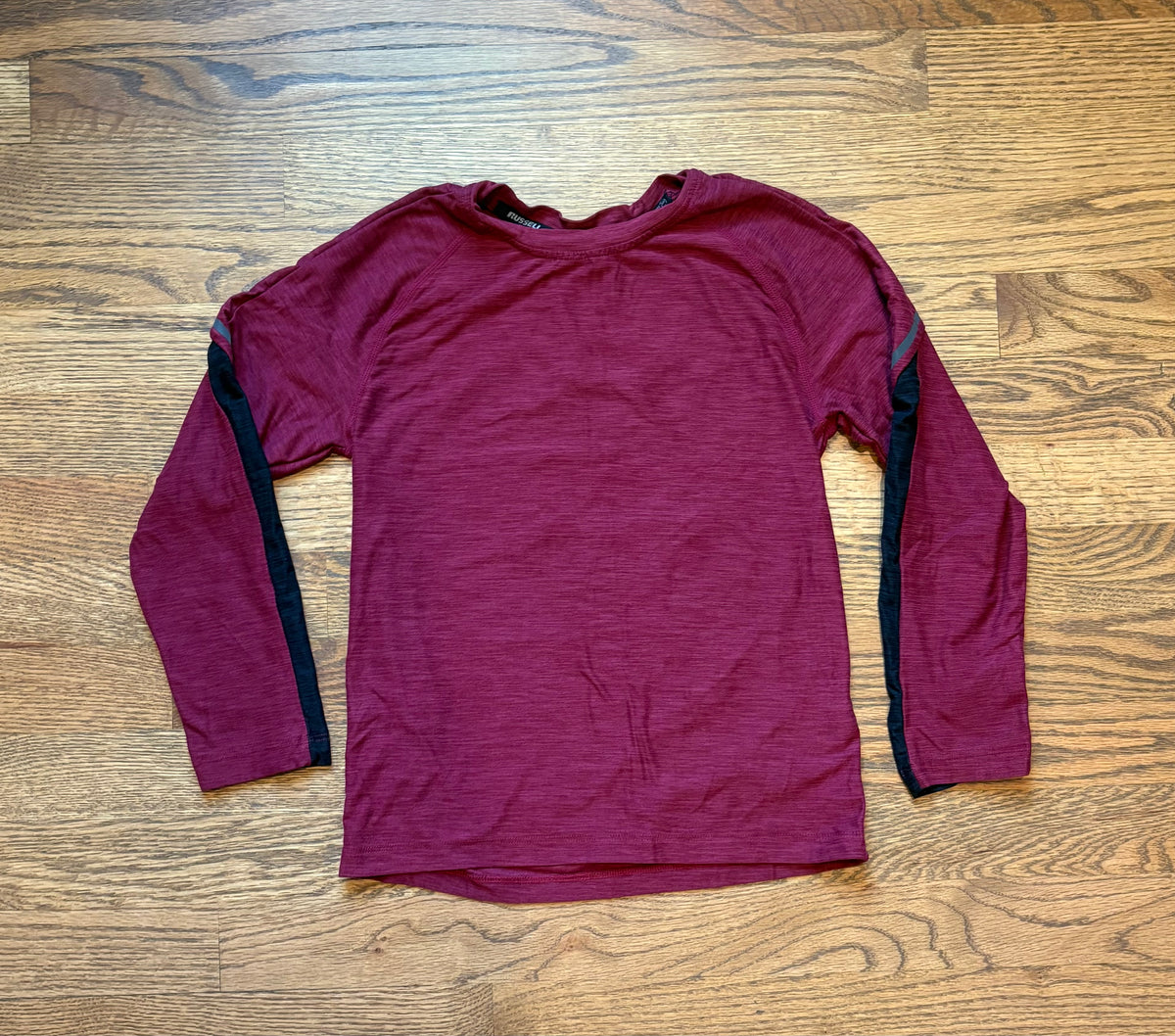 #74 Boys Russell Dri-power Long Sleeve Tee - S (6-7)