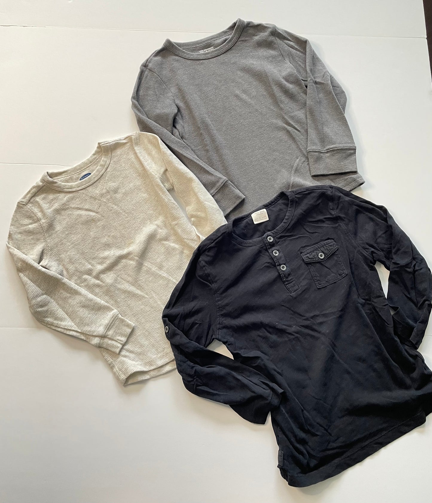 #121 Boys 5 Set of 3 solid shirts, VGUC