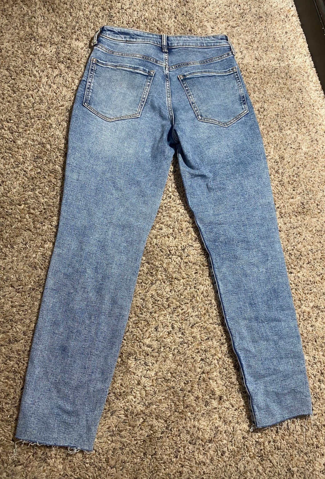 Seller #57 Women’s Old Navy jeans size 2