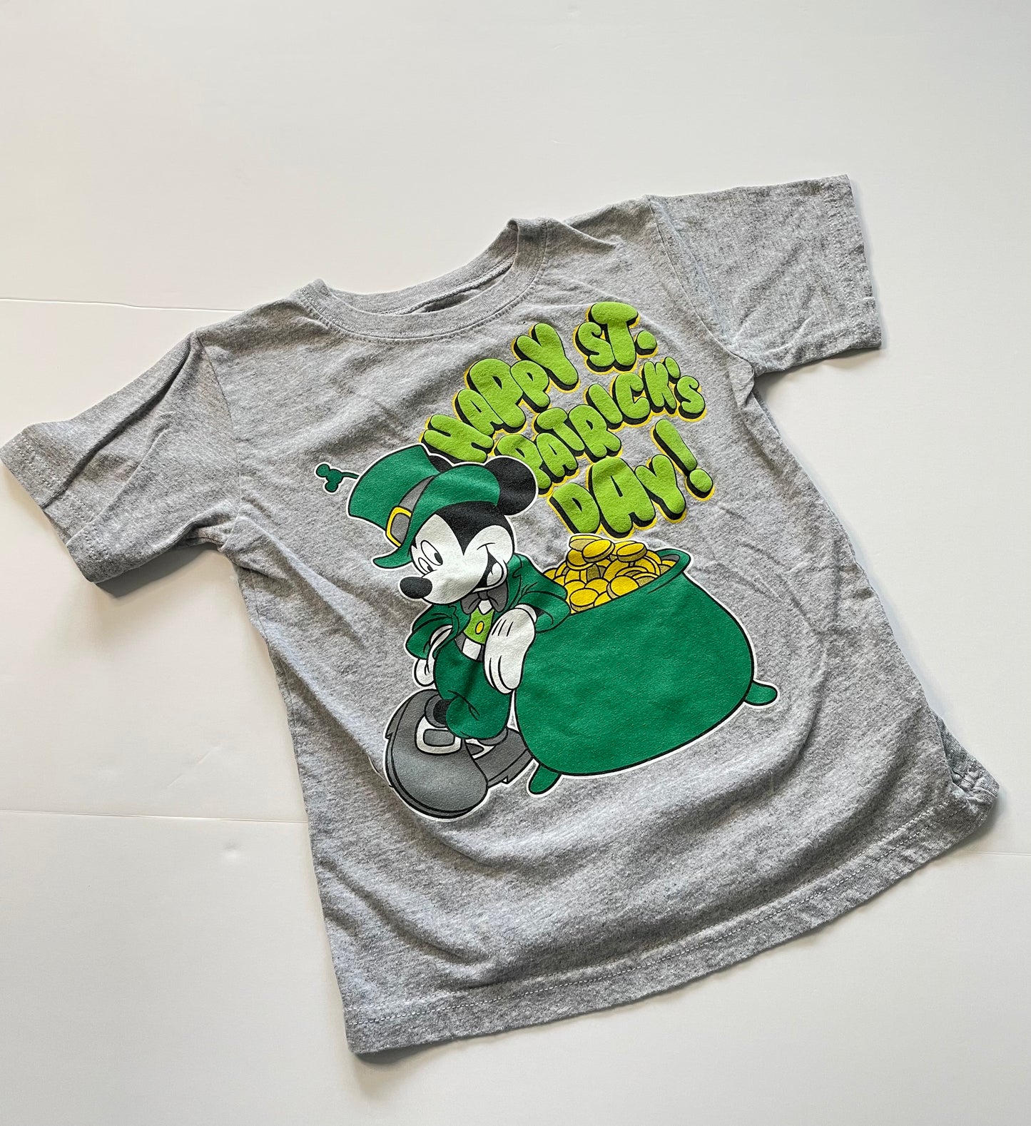 #121 Boy/Girl 5 St. Patrick's Day Mickey Mouse t-shirt, VGUC
