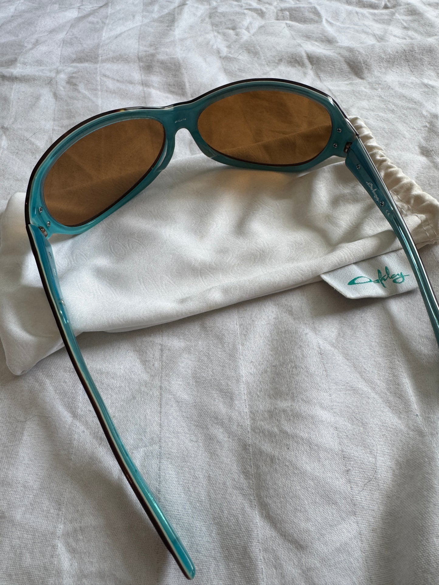 Seller #22 - Women’s Oakley sunglasses - GUC