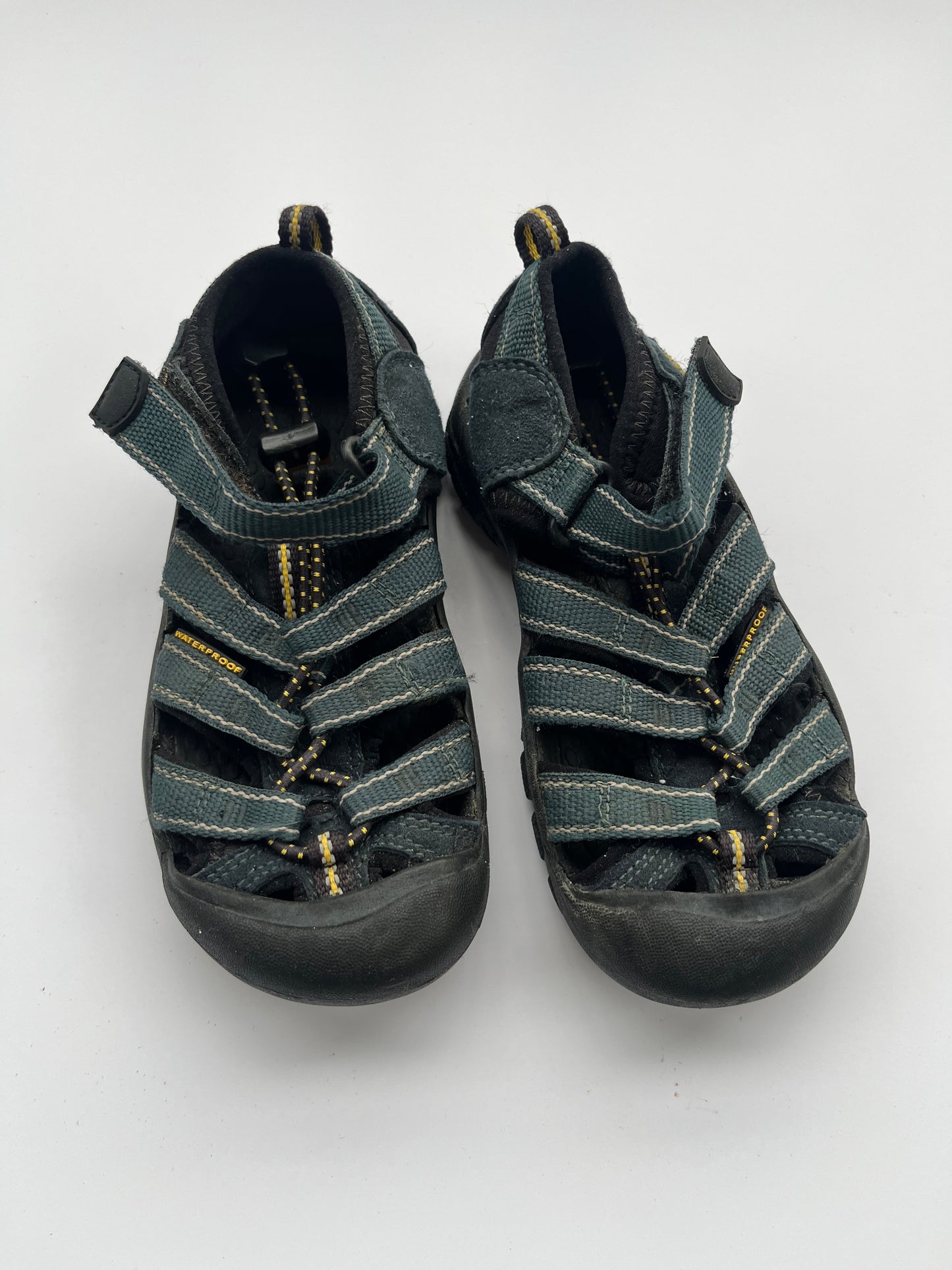 #7 Keens Size 12 Boys Reduced