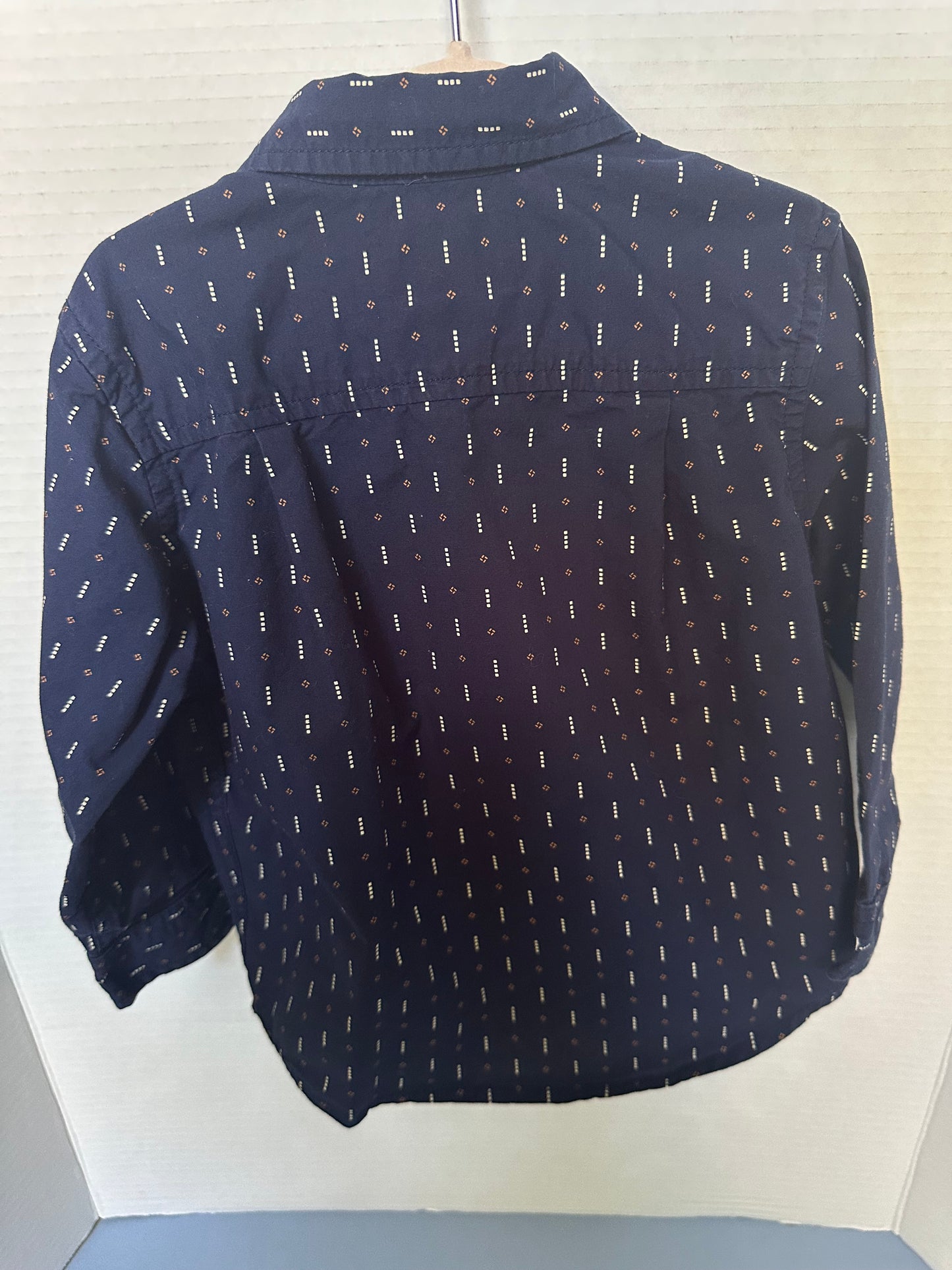 #146 The Children’s Place Navy Button Up Boys 12M