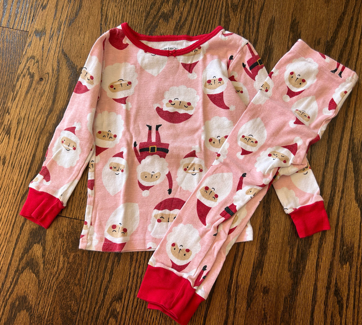 Seller 120, GUC Girls 24M Santa Pjs