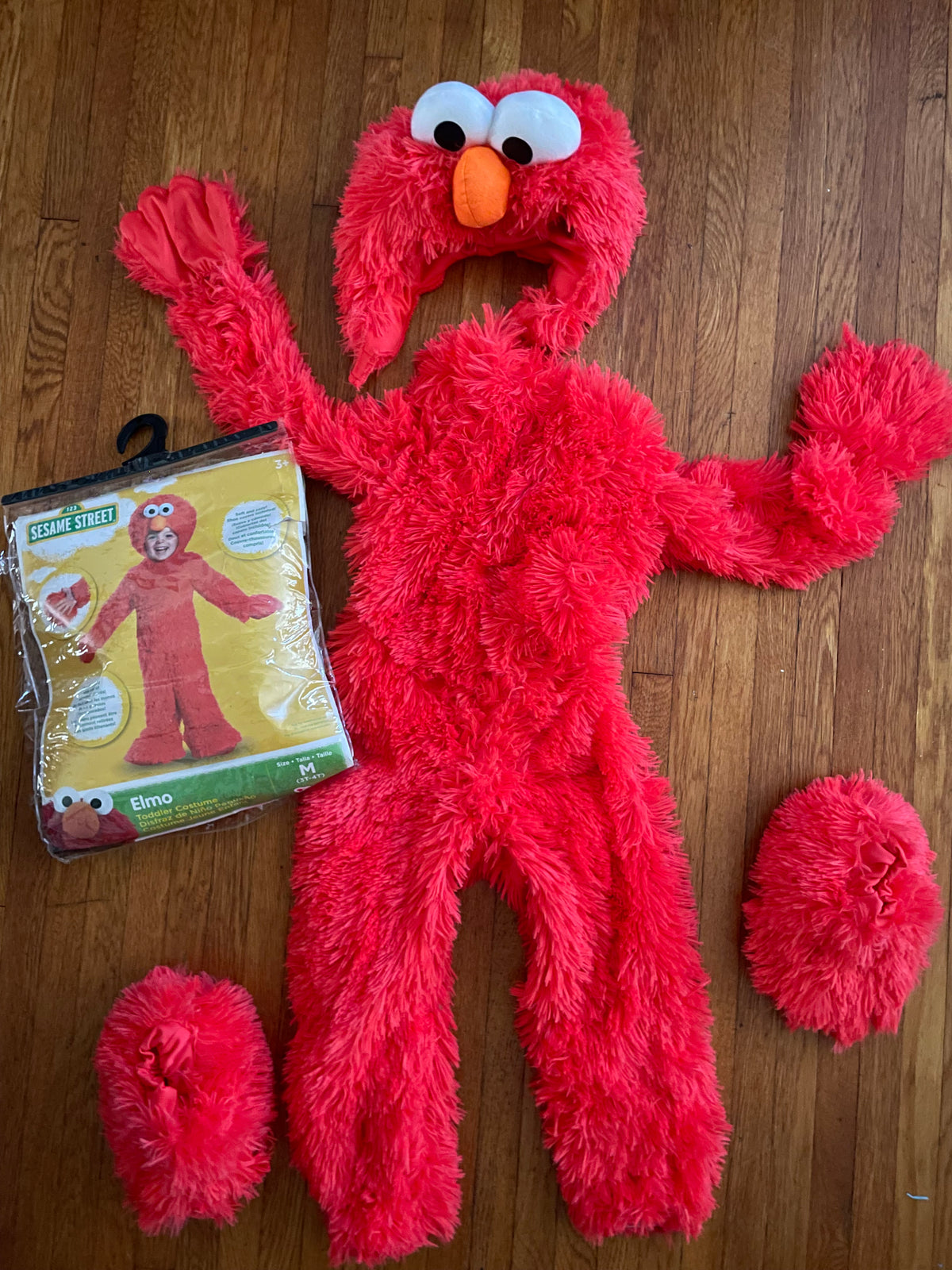 Seller #57 Super soft and warm 3t/4t Elmo costume