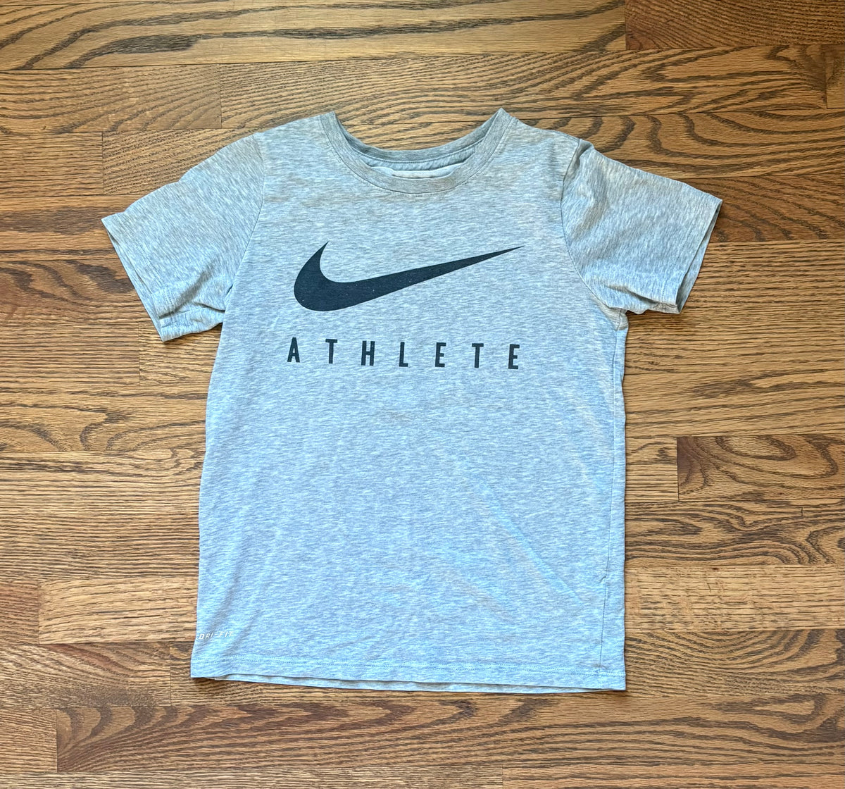 #74 Boys Nike Tee - S