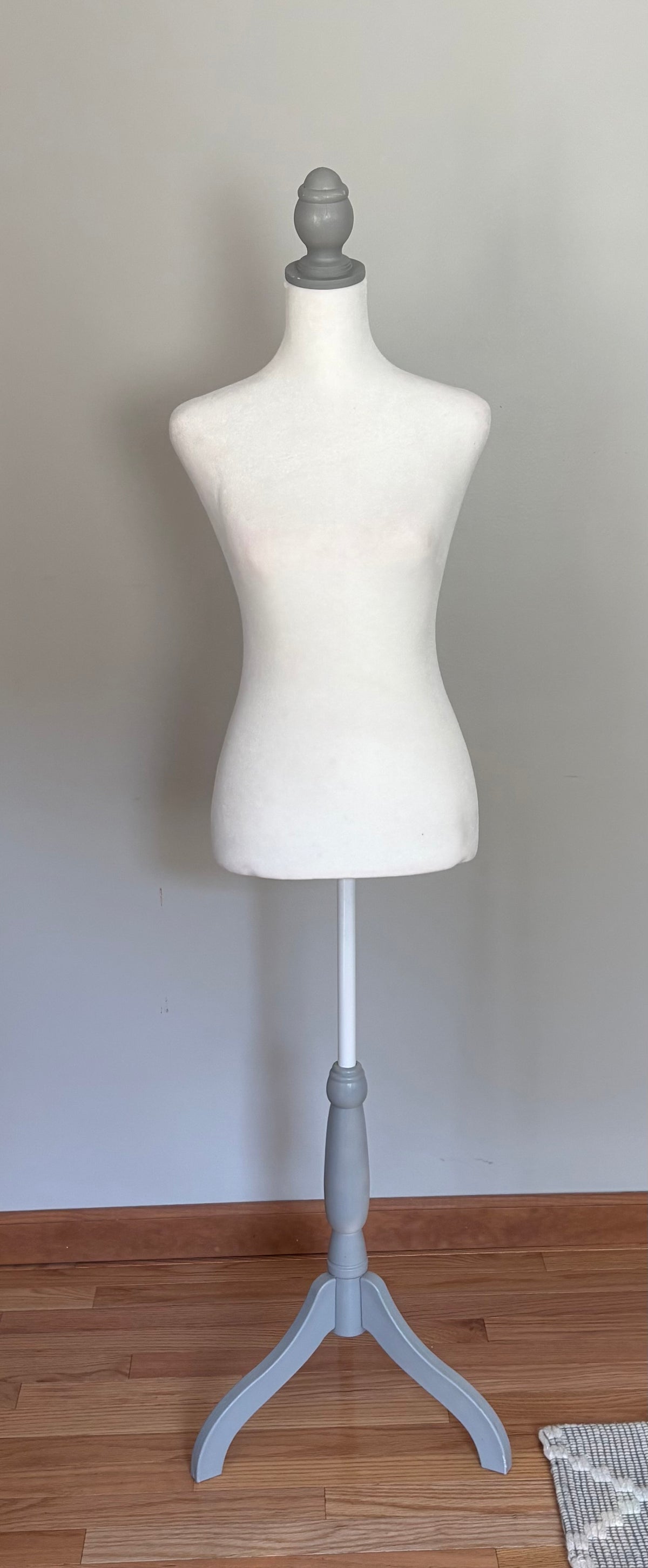#74 Dress Form