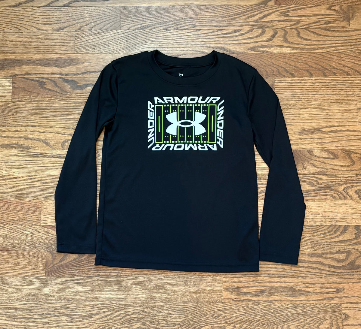 #74 Boys Under Armour Long Sleeve Athletic Tee - 7