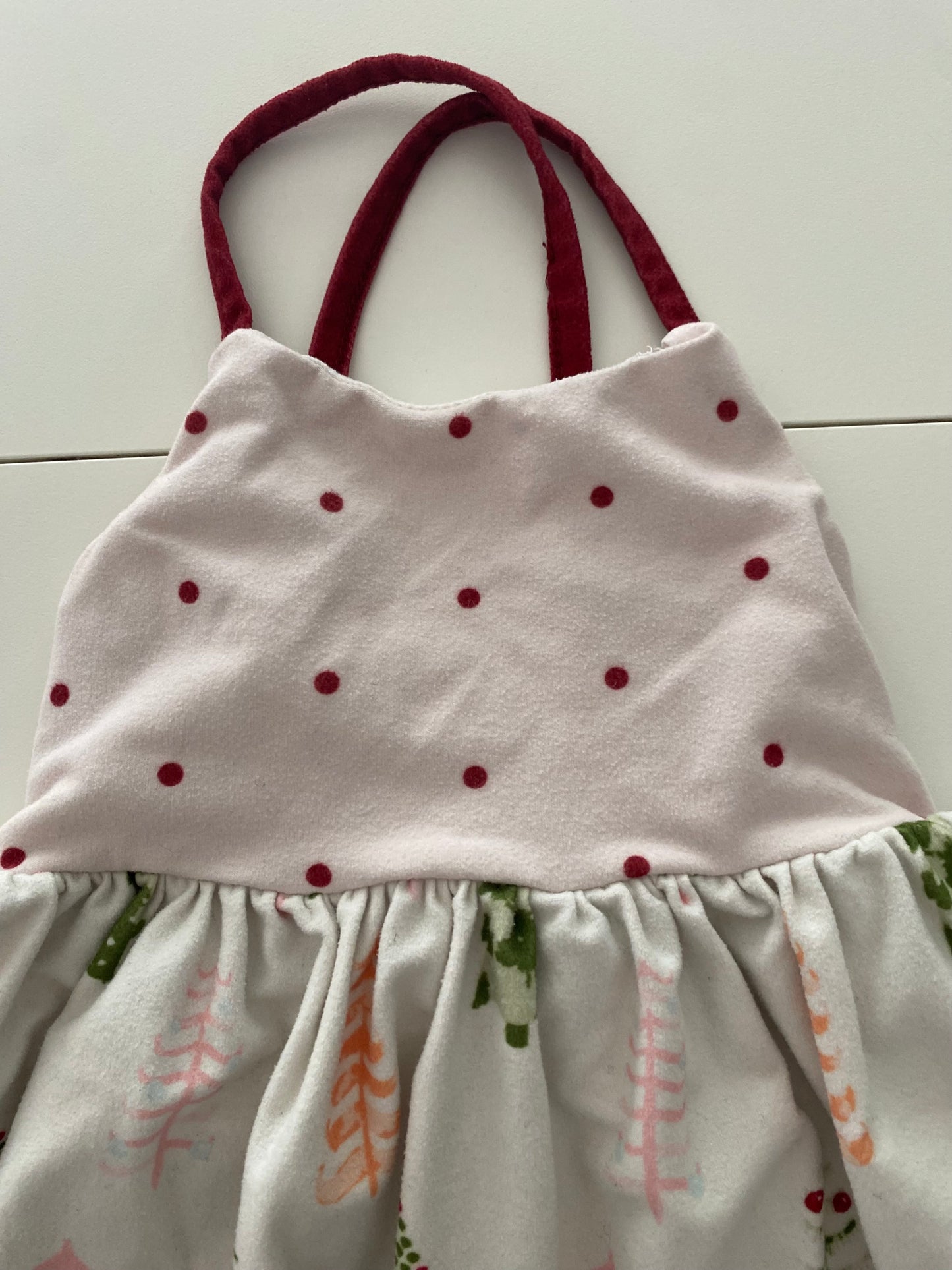 #117, Girls 18M, Sweet Honey Christmas Tree Nightgown, GUC