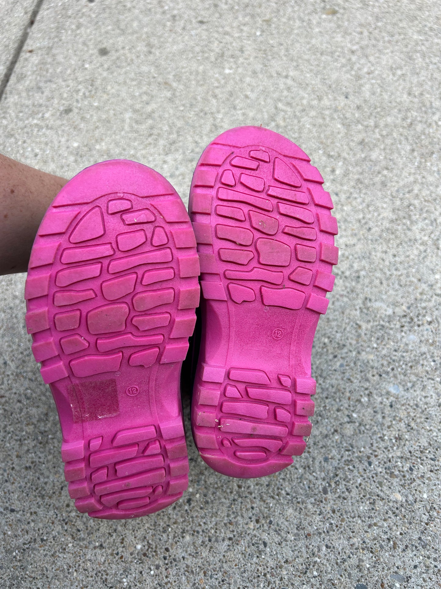 Seller 120, VGUc Girls Size 12 Winter Boots