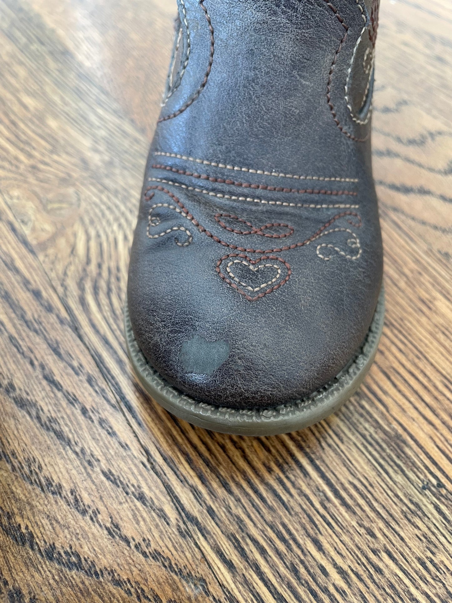 #103 • Girls • Size 8 • Cat & Jack • Brown Cowgirl Boots