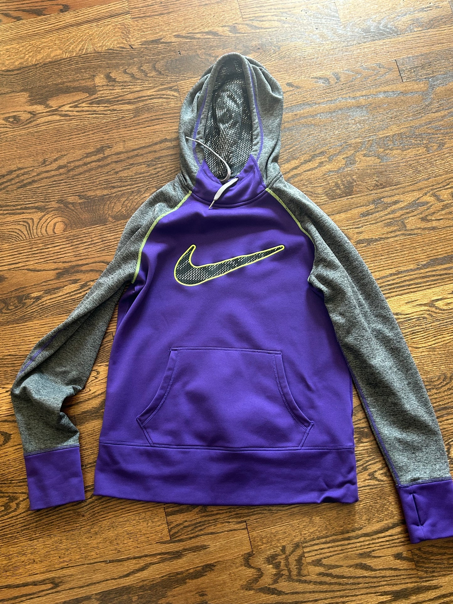Seller 120, VGUC Women's Nike Hoodie Size M