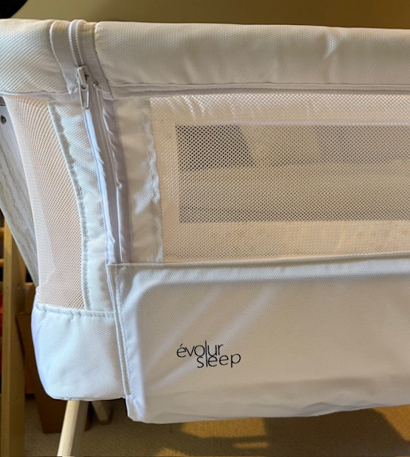 Seller #79 | Evolur Stellar Bassinet & Bedside Sleeper (PPU 41042) REDUCED