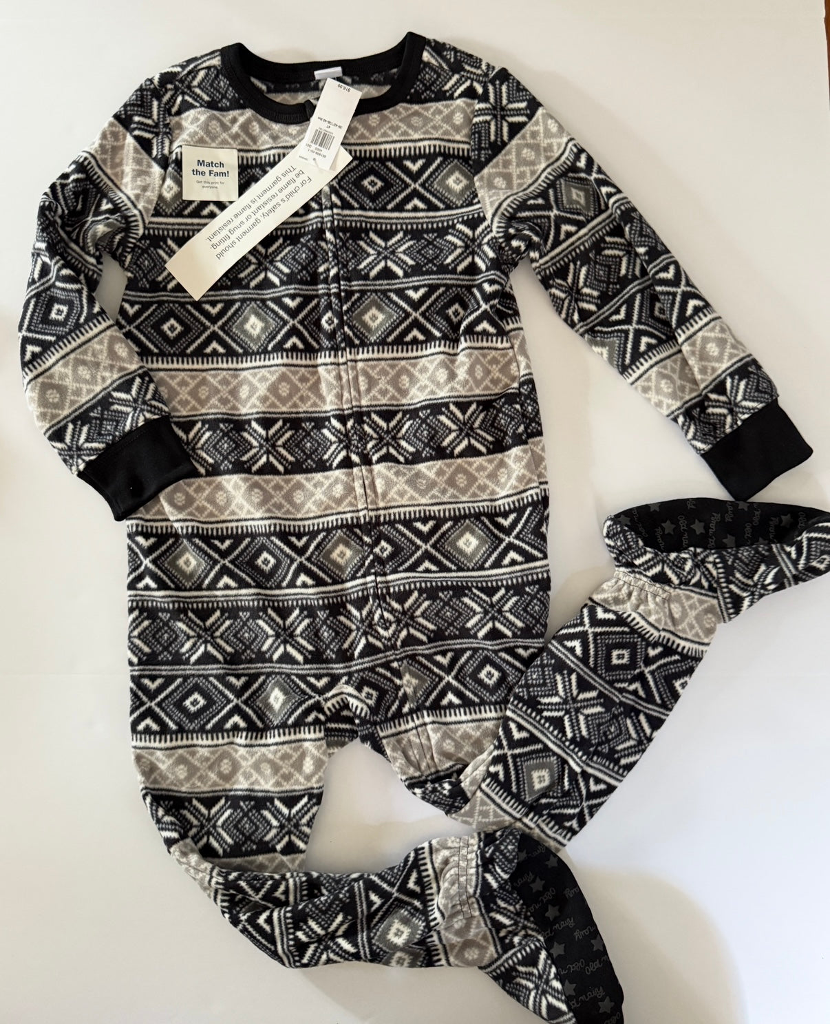 #41 | Reduced! |Boys 4T | NWT Old Navy fleece zip up pajamas