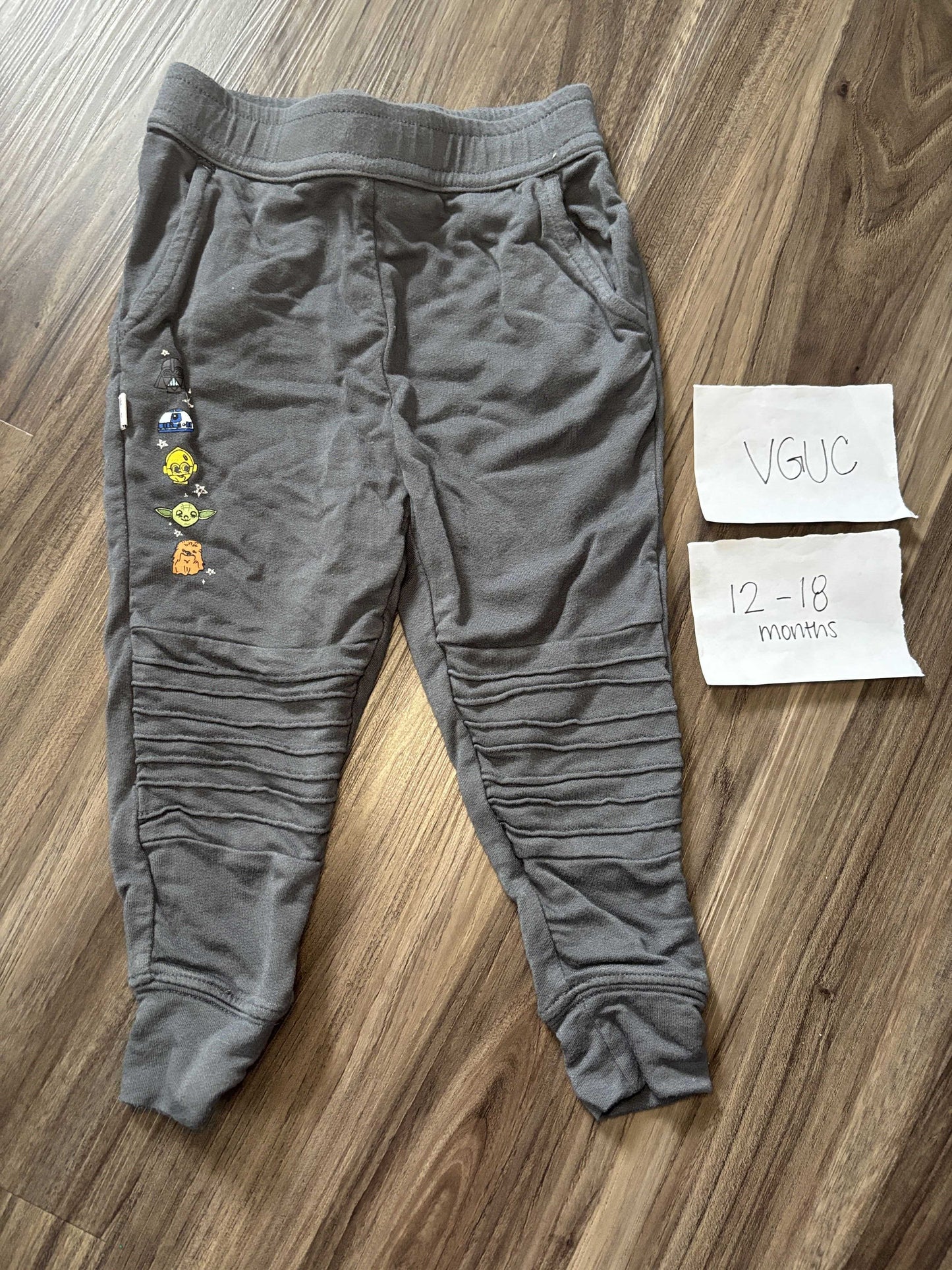 #138 - 12-18 Mo VGUC Bamboo (Little Sleepies) Grey Star Wars Joggers
