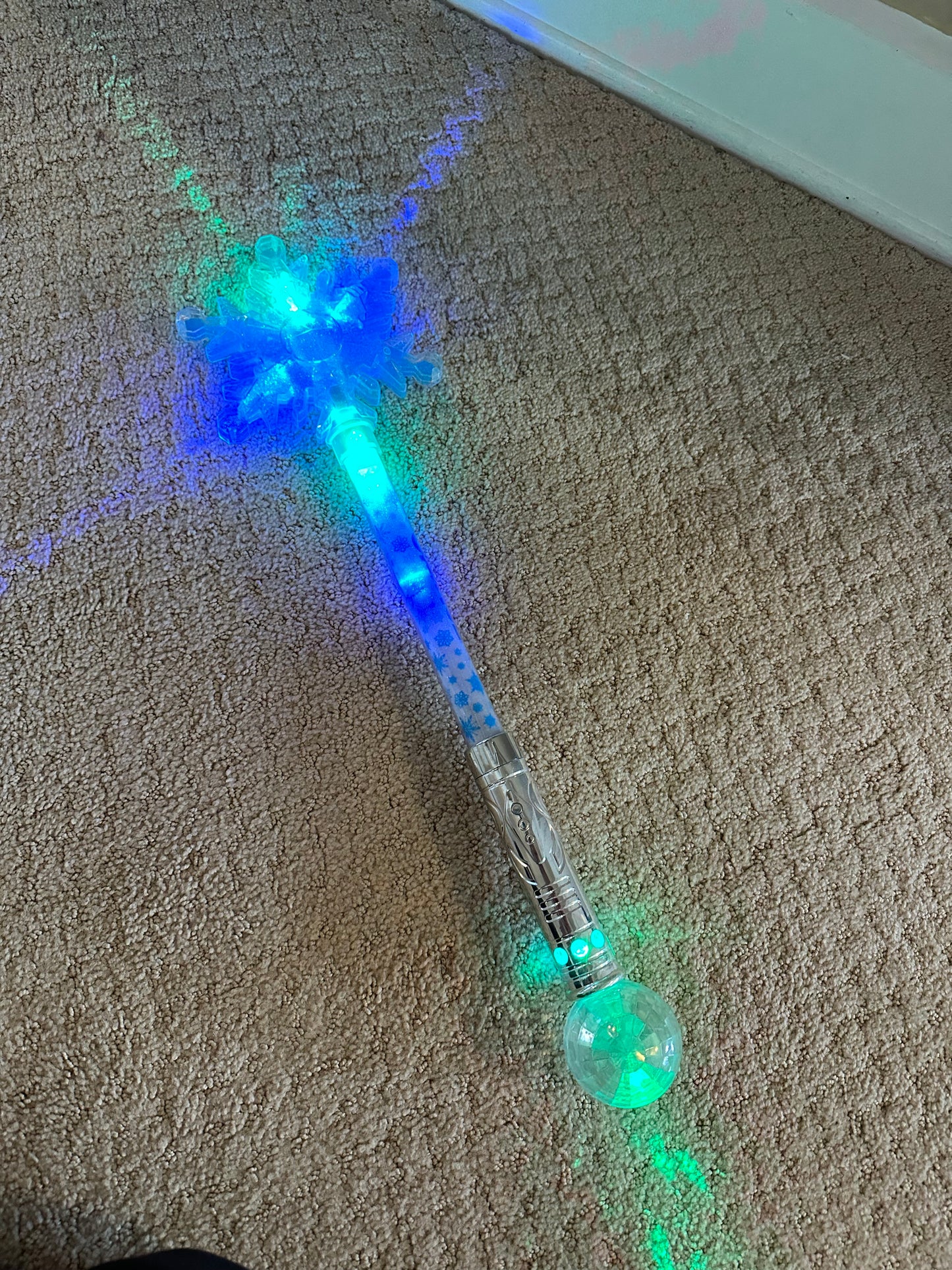 Seller 42, Disney on Ice Frozen Wand
