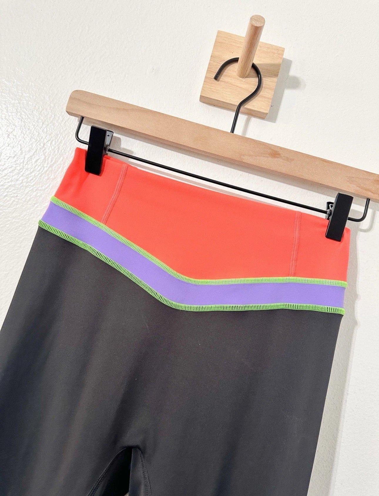 #111 Vitality Women’s Legging Vitality Pulse Hue Pant Midnight Glow Neon Med