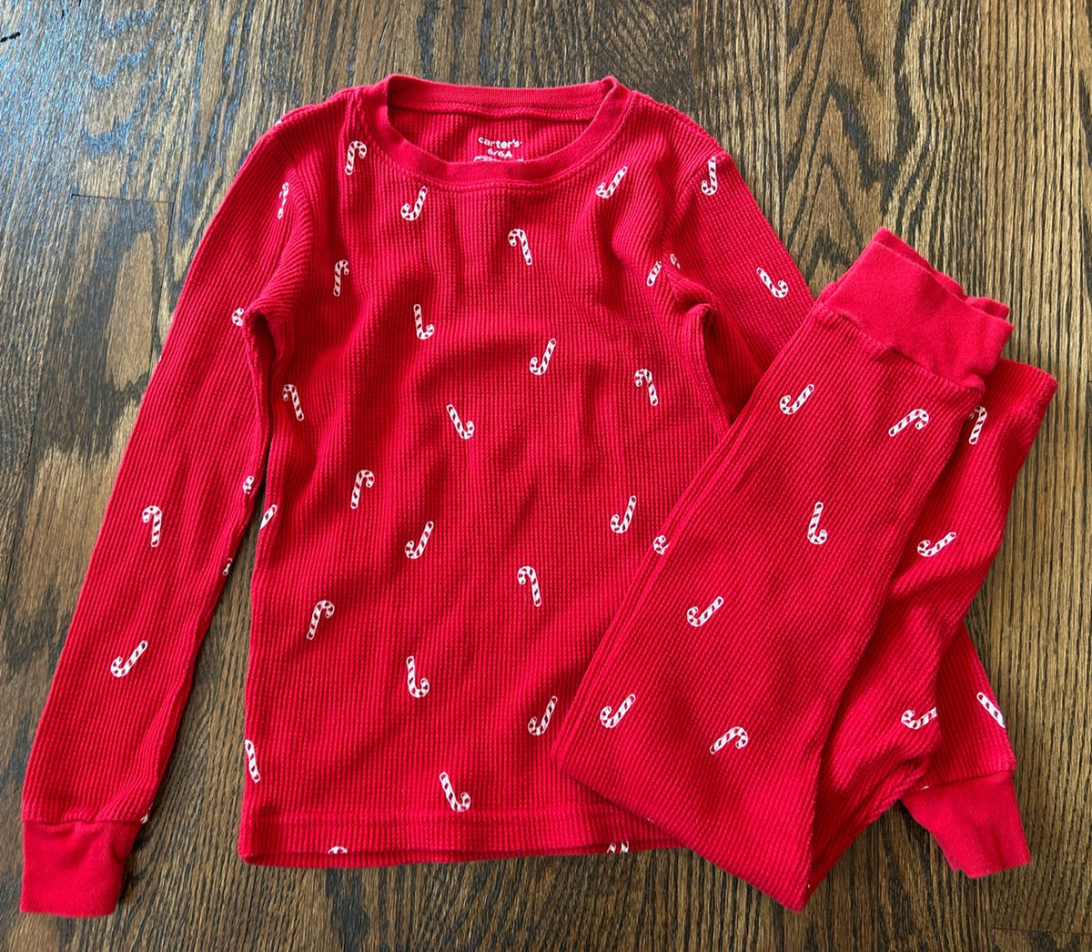 Seller 120, VGUC Holiday Thermal Pjs Size 6