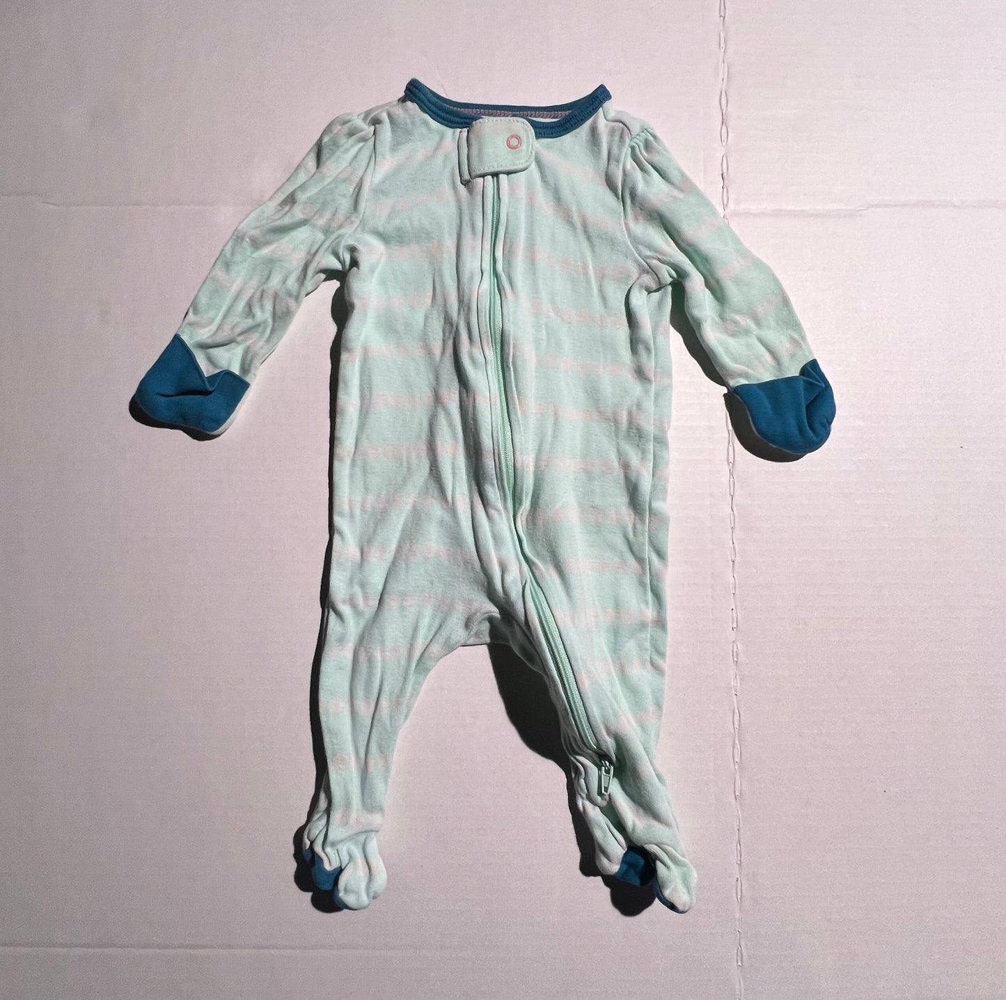 #100 Girls 3mo Sleeper with Hand Covers
