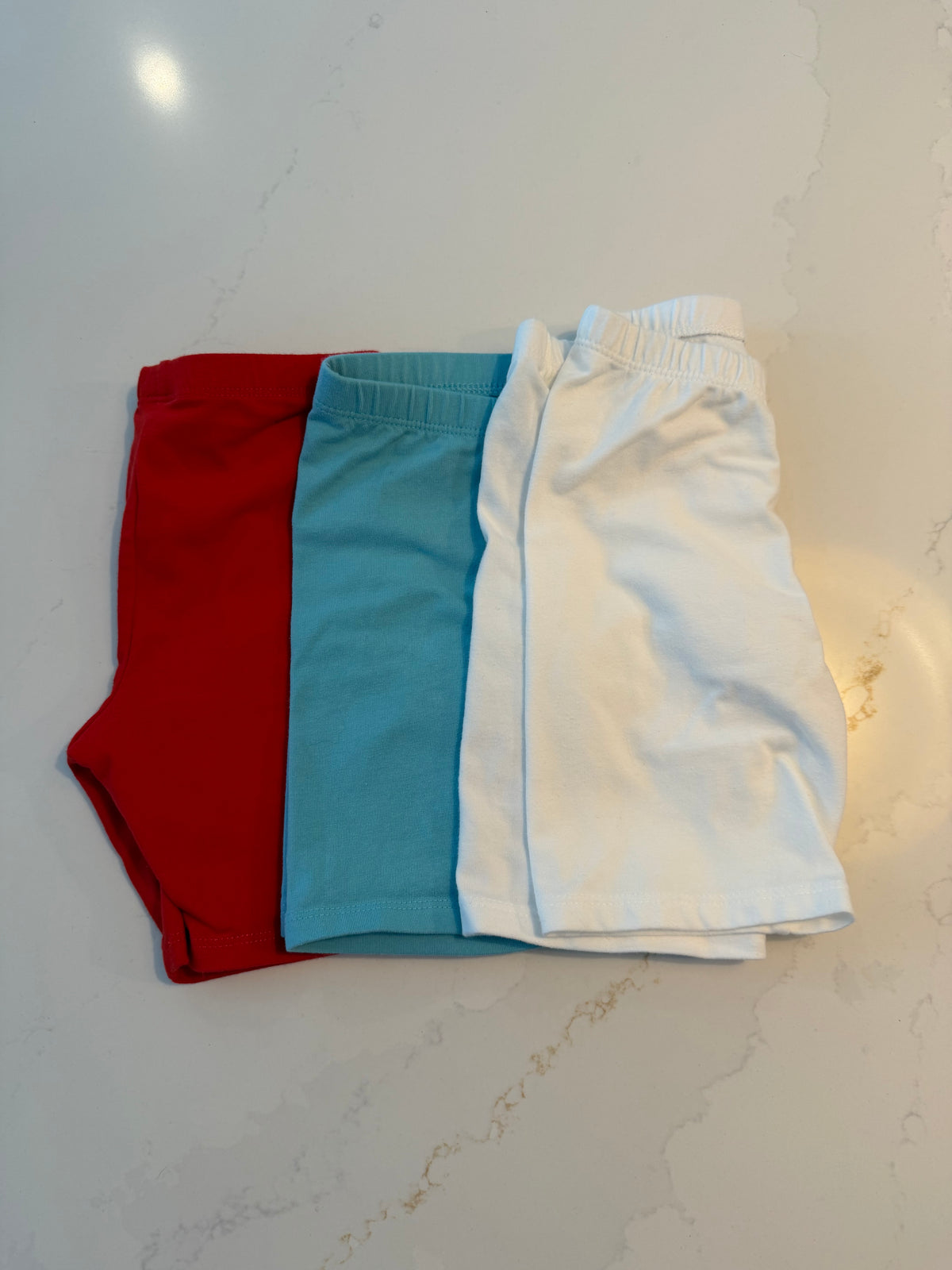 #133 girls 5t bike shorts vguc