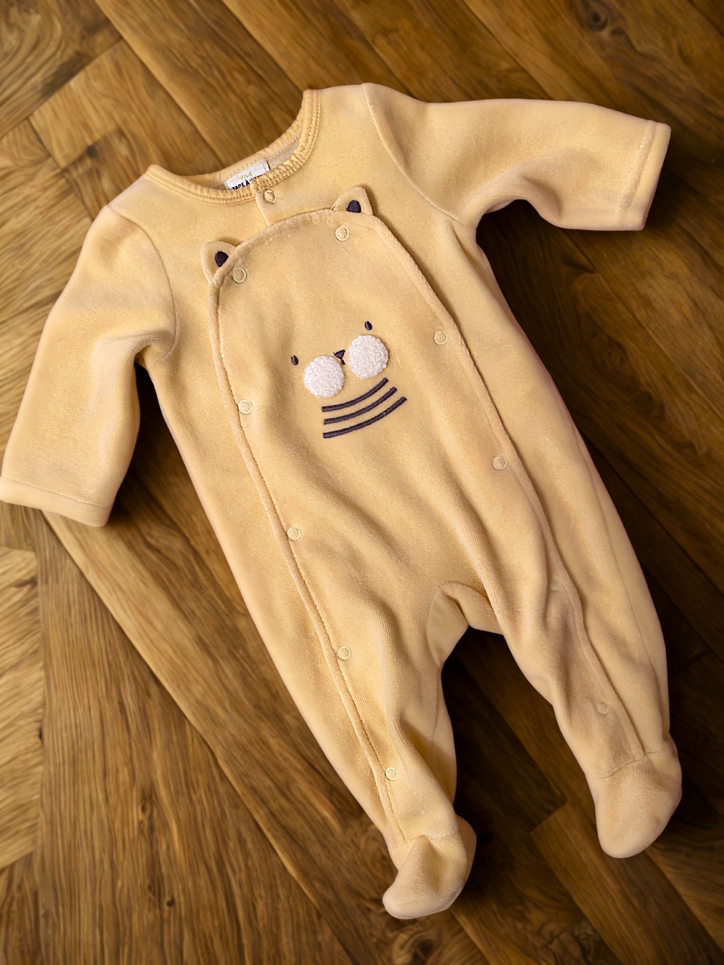#193 - Yellow Footed Pajamas, Very Soft, 3 month, LIKE NEW
