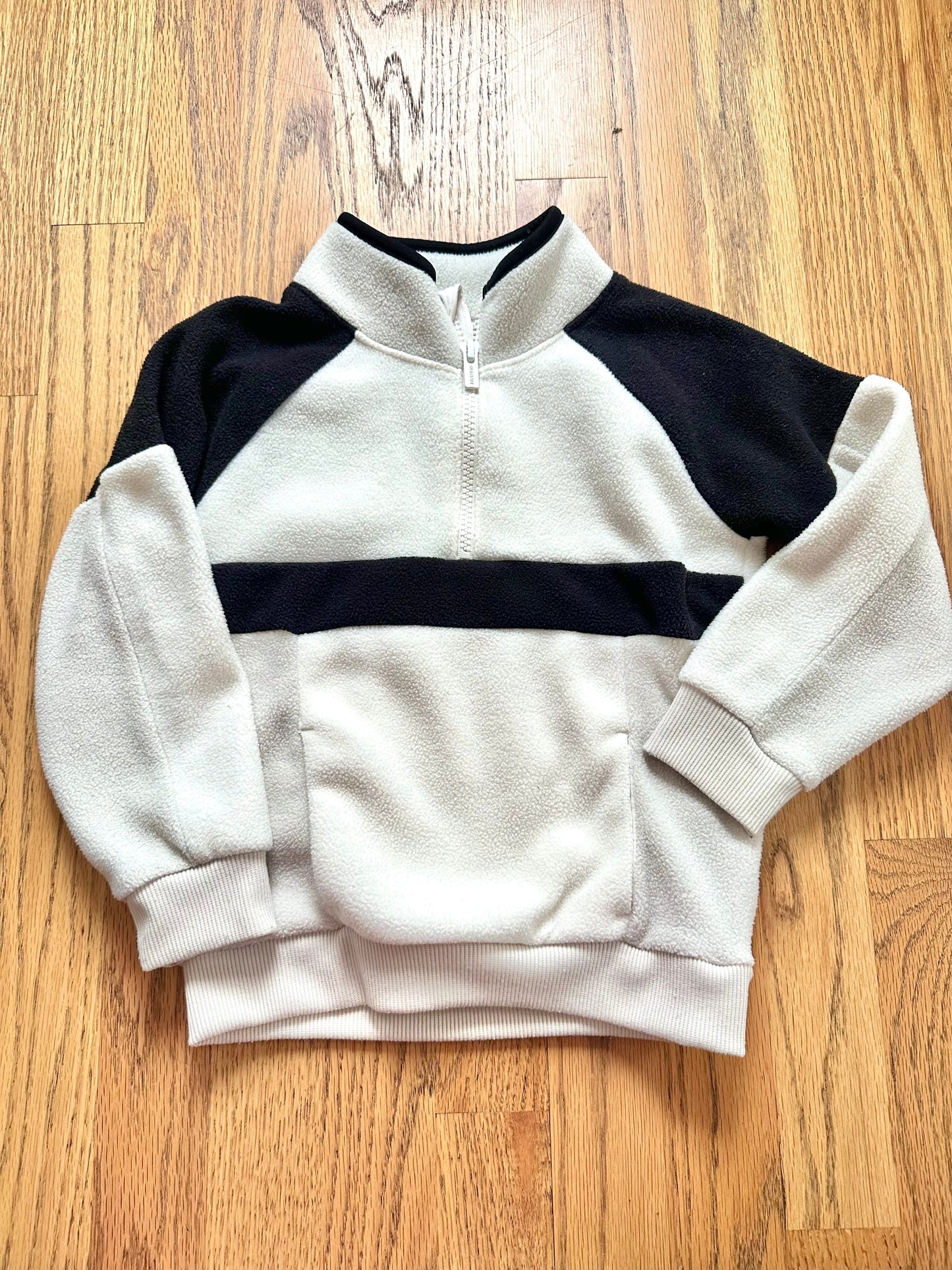 #108- Boys, Old Navy, Cream Quarter Zip Pullover- Size 4